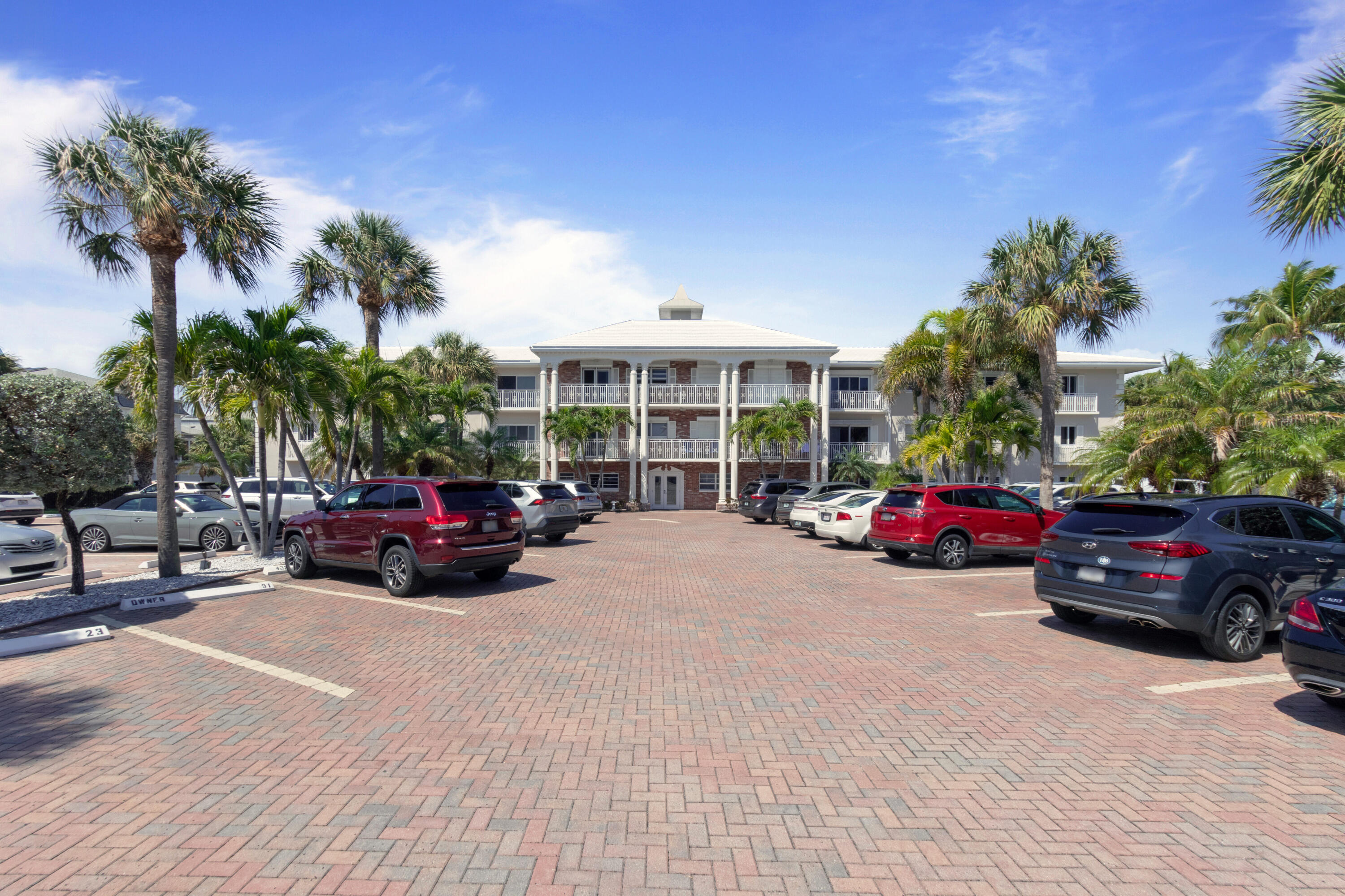 1198 Hillsboro Mile 126