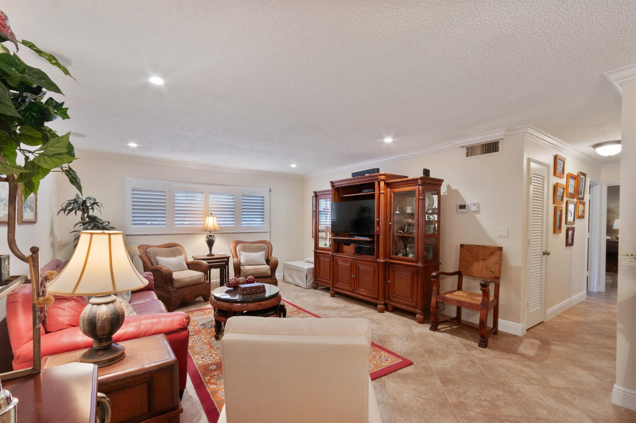 1198 Hillsboro Mile 126