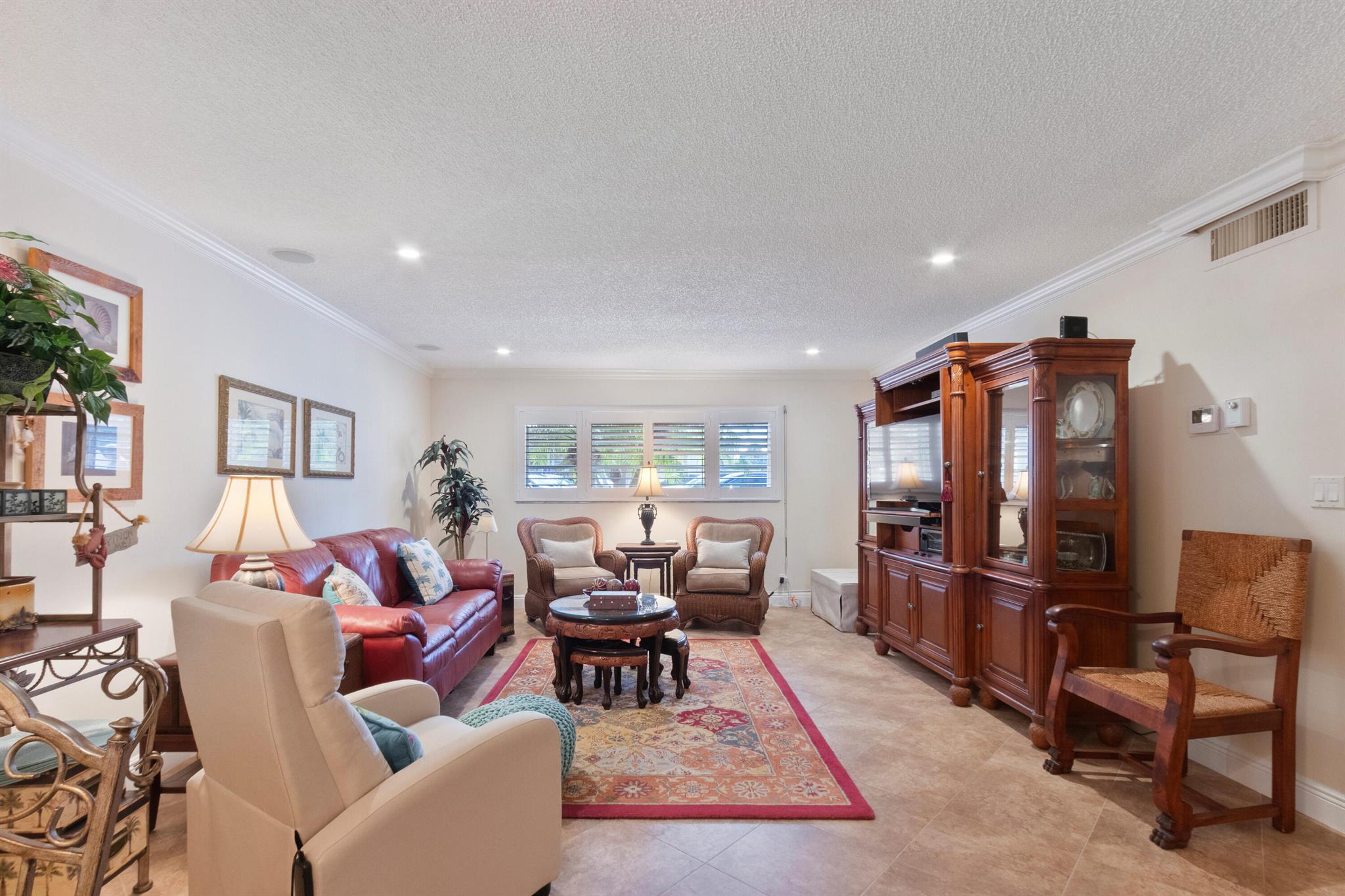 1198 Hillsboro Mile 126