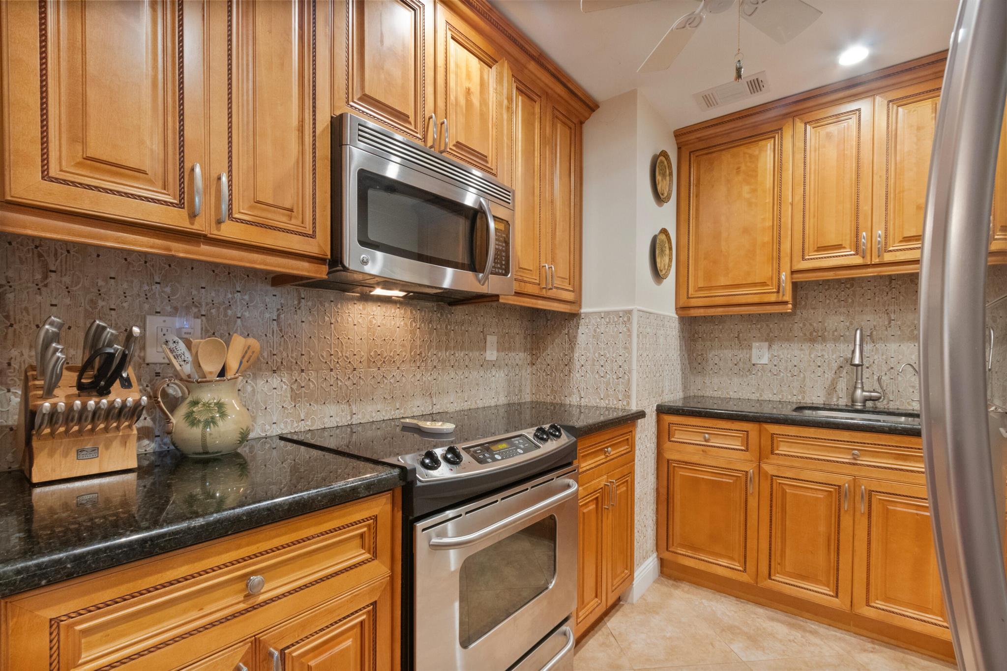 1198 Hillsboro Mile 126