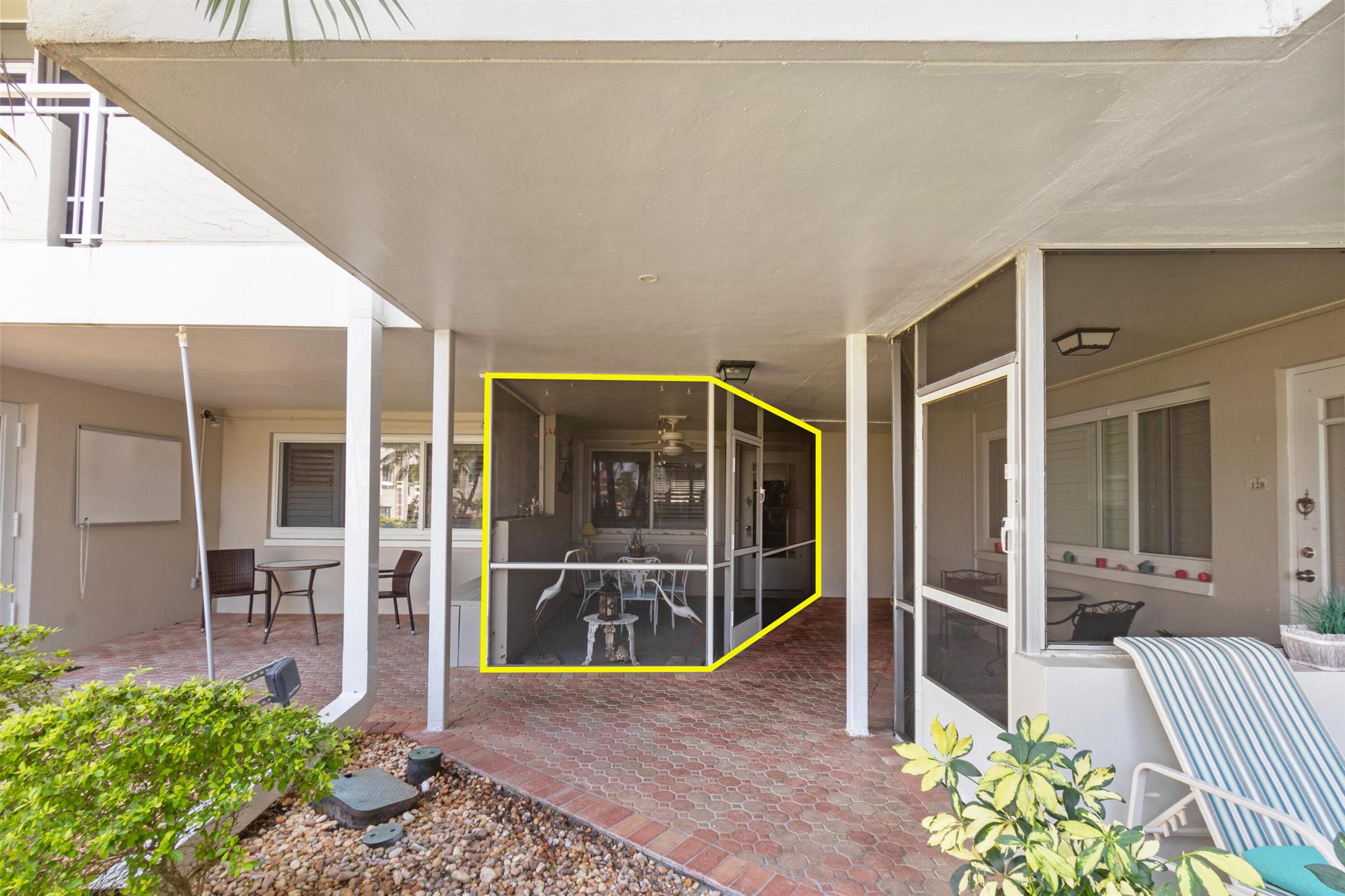 1198 Hillsboro Mile 126