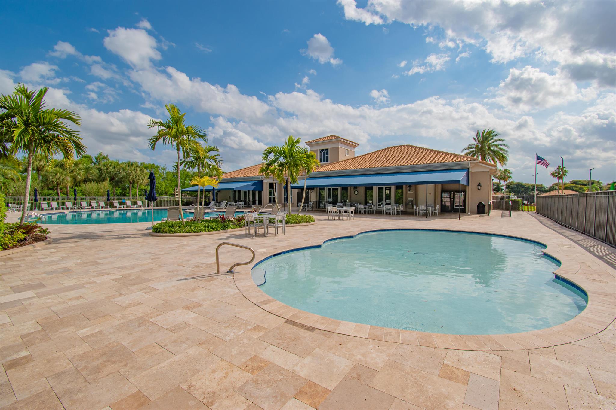 21734 Fall River Drive