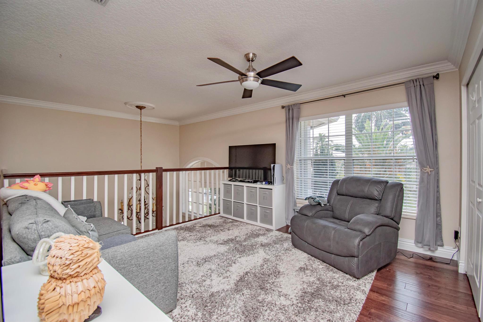 21734 Fall River Drive