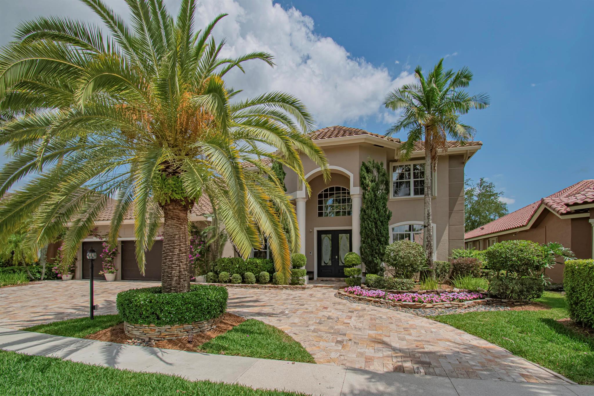 21734 Fall River Drive