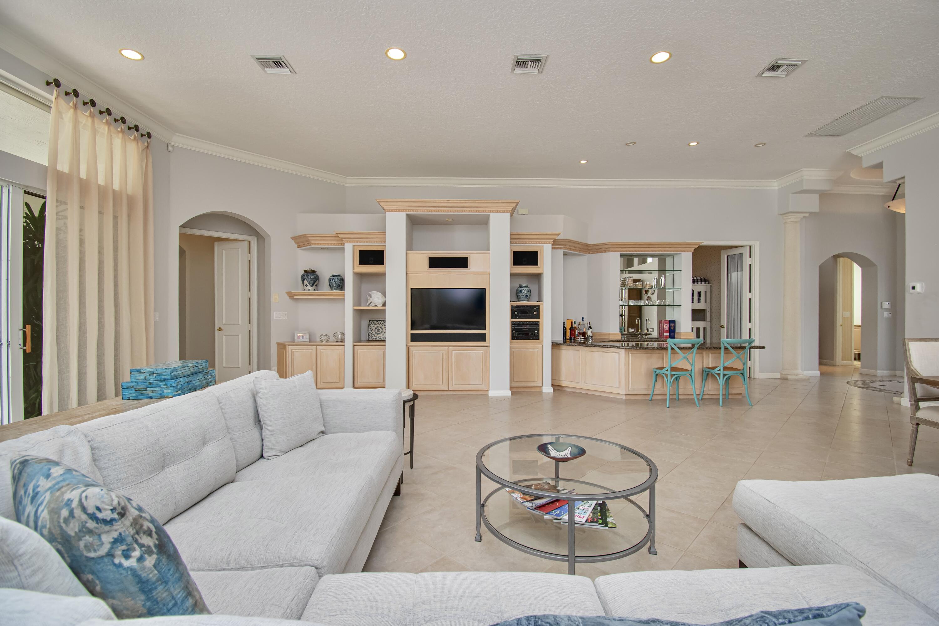 7929 Villa D Este Way