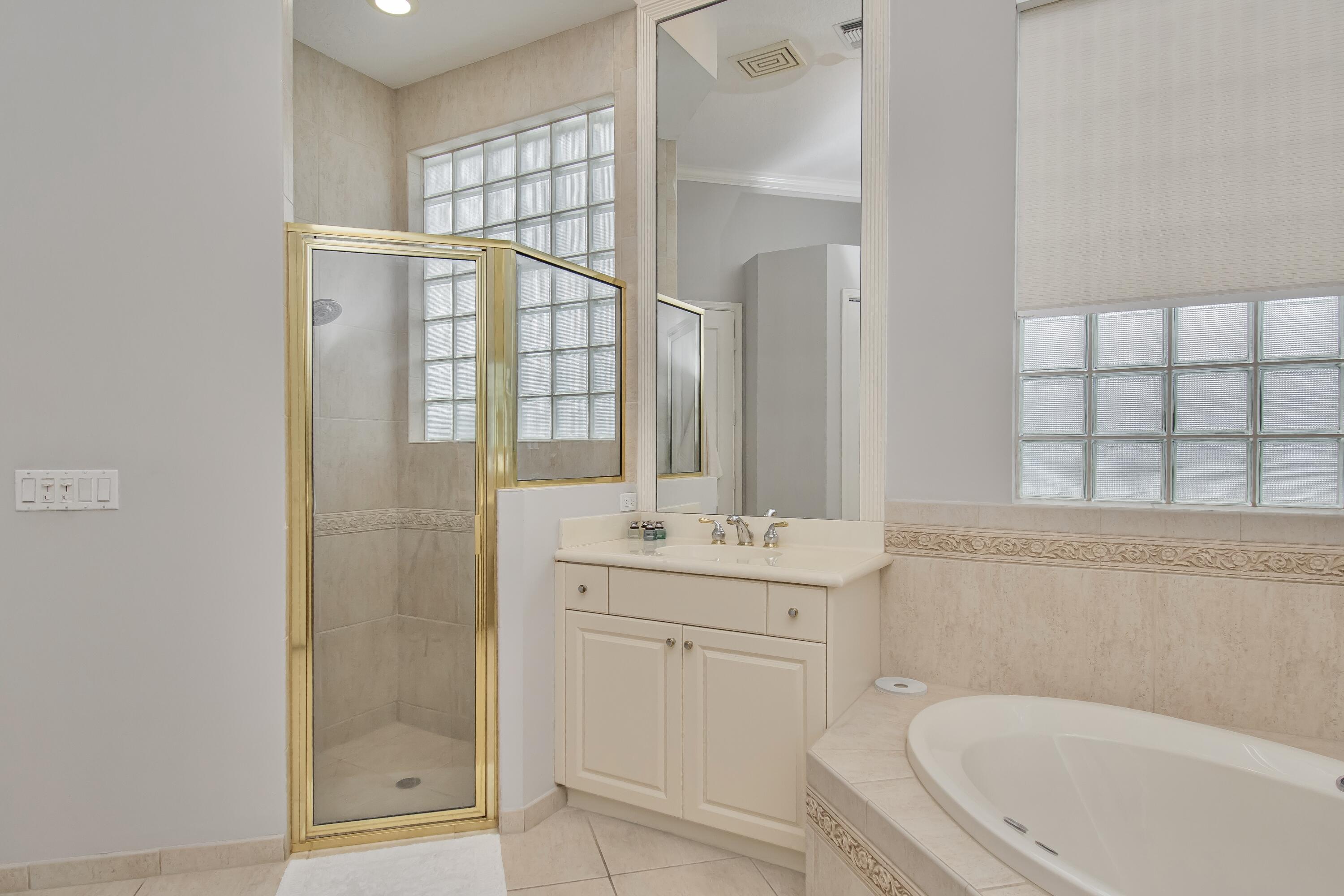 7929 Villa D Este Way