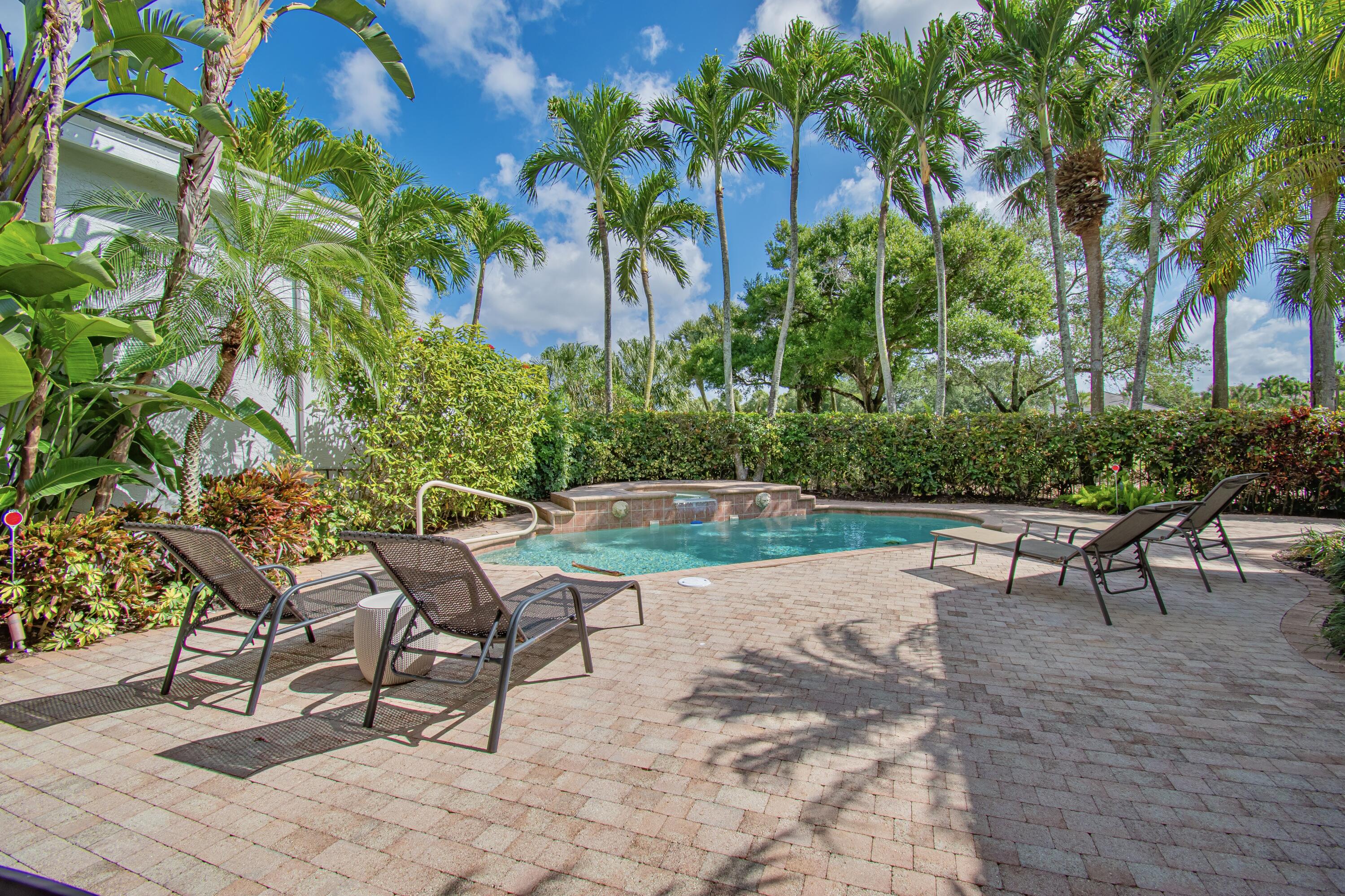 7929 Villa D Este Way
