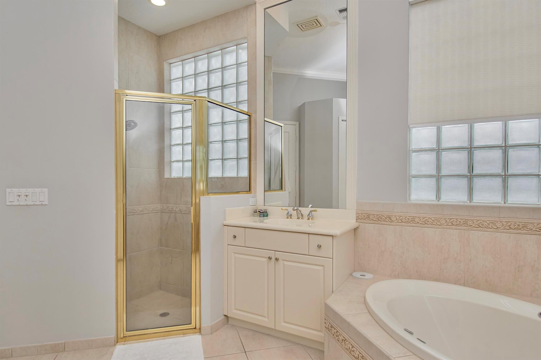 7929 Villa D Este Way