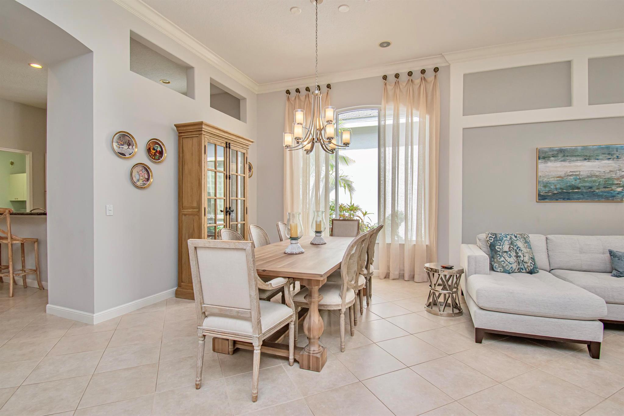 7929 Villa D Este Way