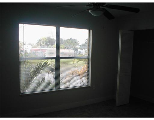 1566 Lake Crystal Drive F