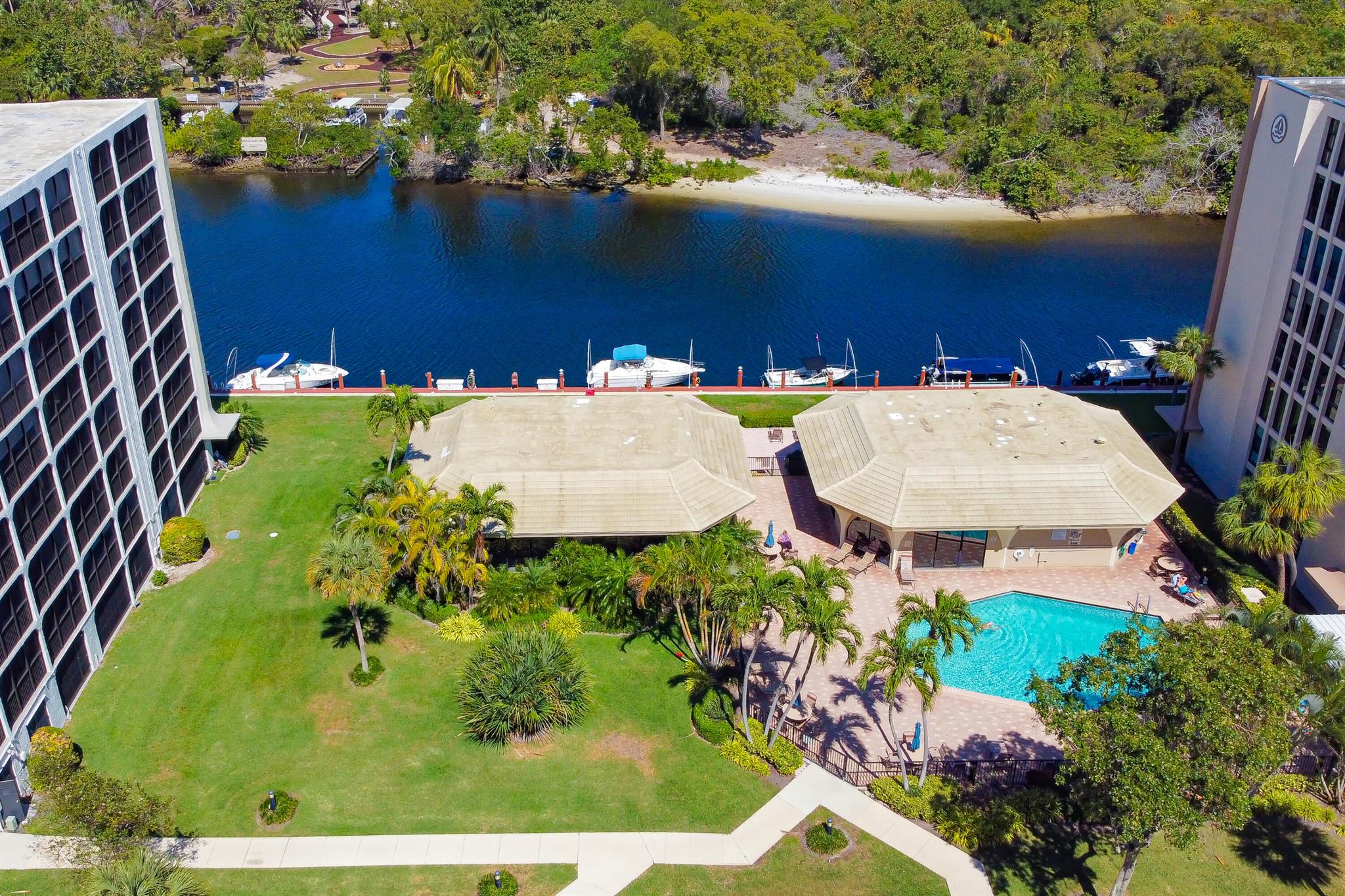 1629 Riverview Road 420