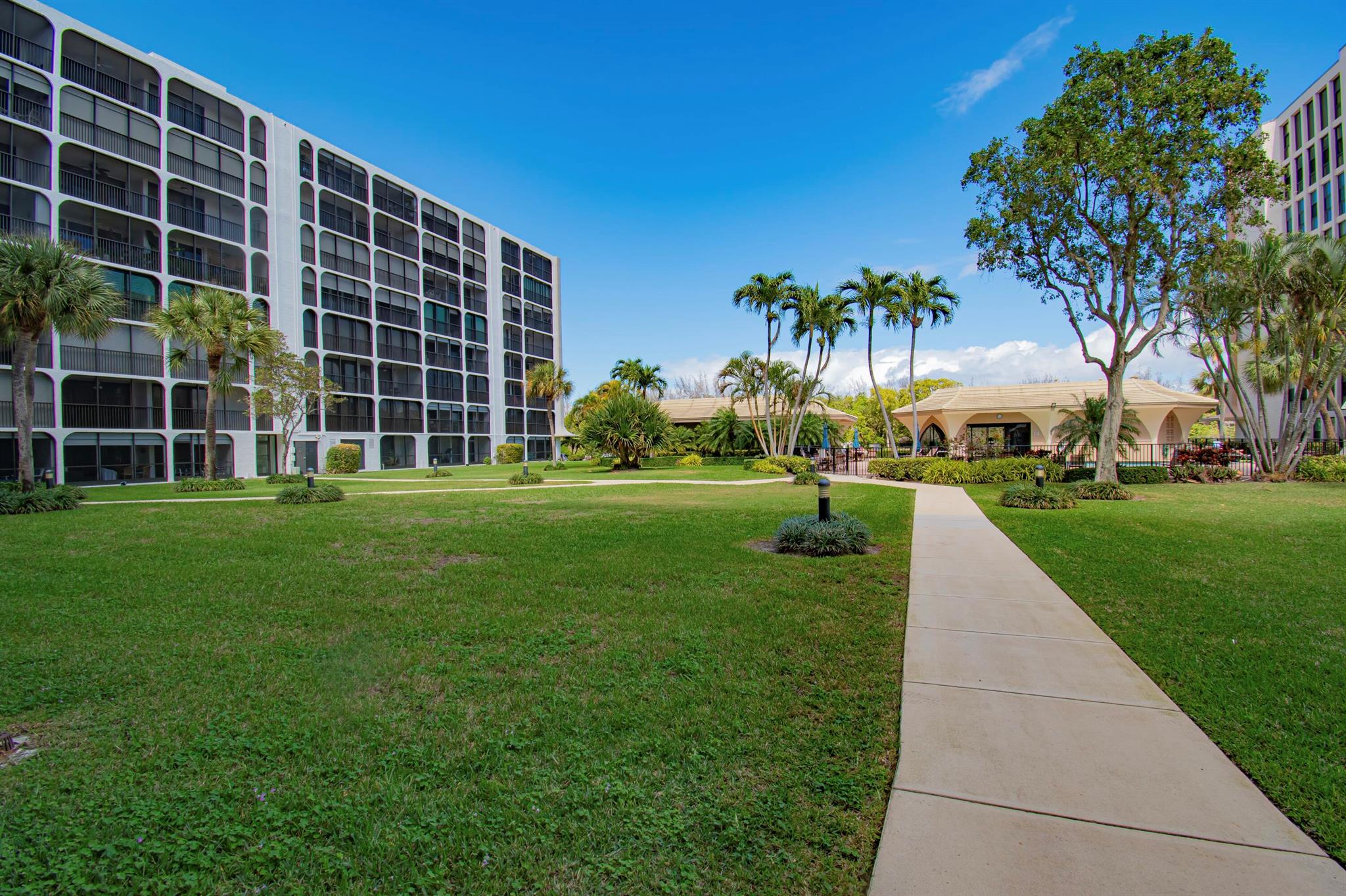 1629 Riverview Road 420