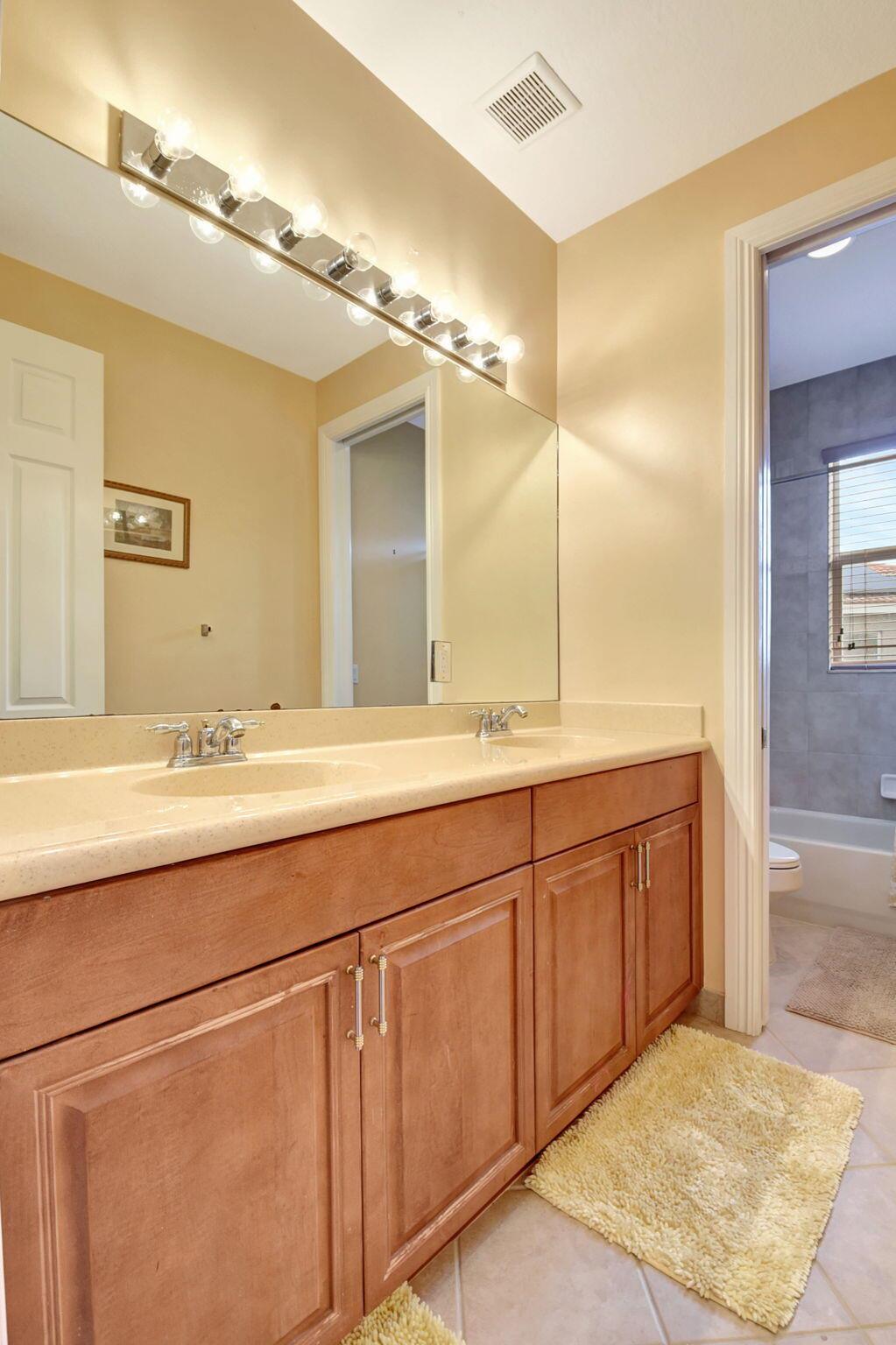 8841 Cobblestone Point Circle