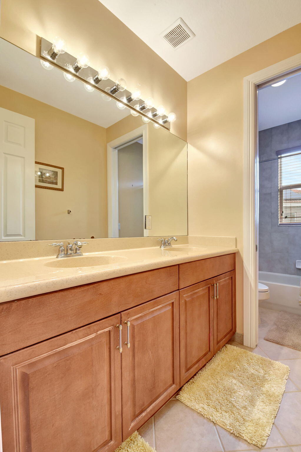 8841 Cobblestone Point Circle