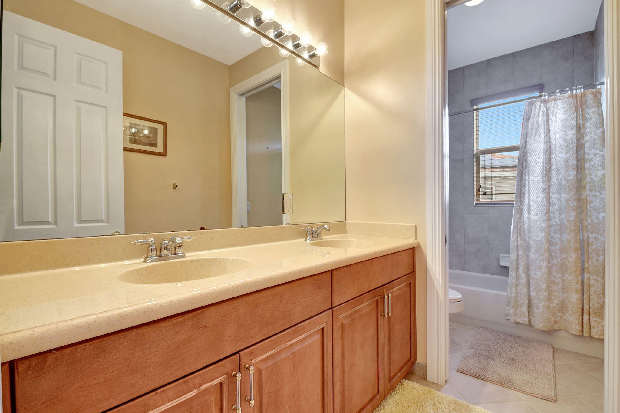 8841 Cobblestone Point Circle