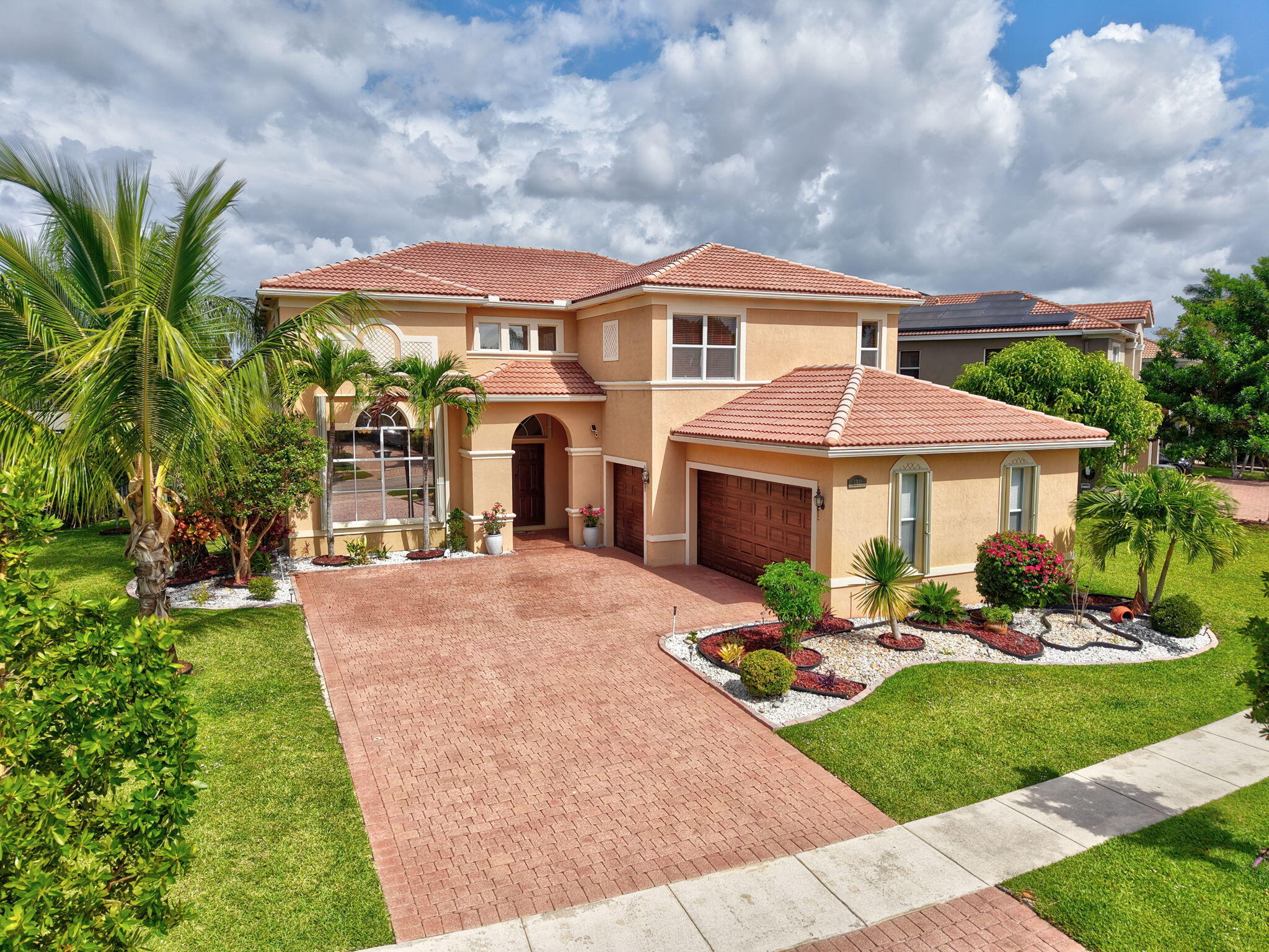 8841 Cobblestone Point Circle