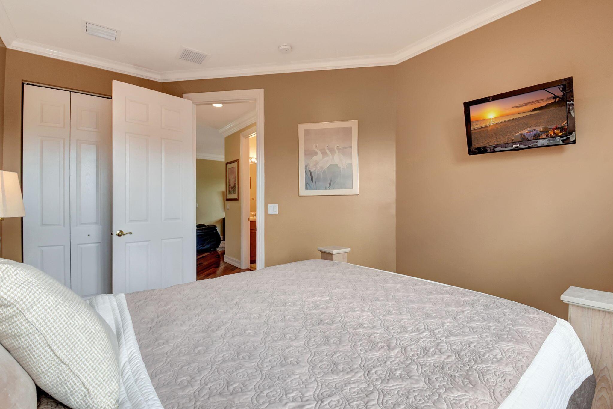 8841 Cobblestone Point Circle