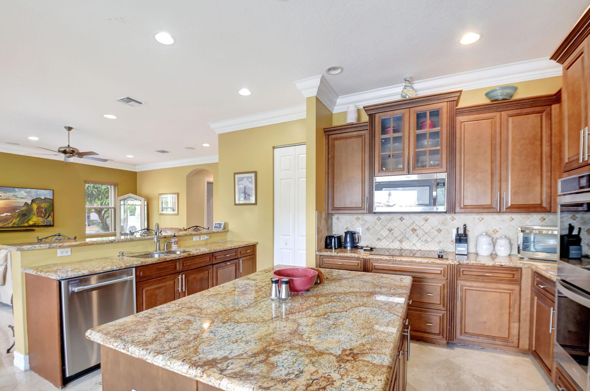 8841 Cobblestone Point Circle