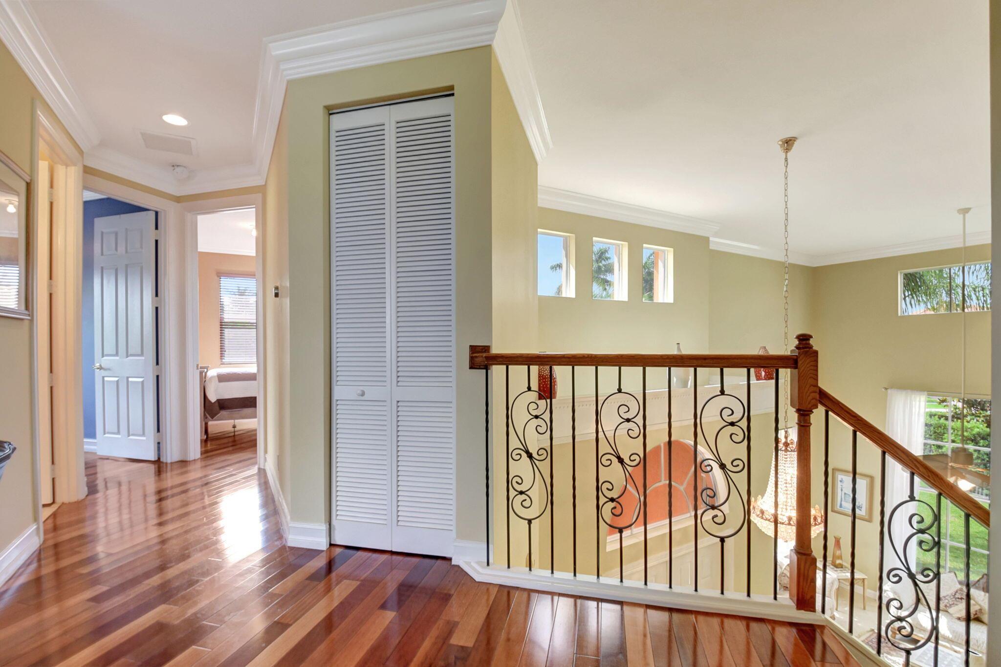 8841 Cobblestone Point Circle