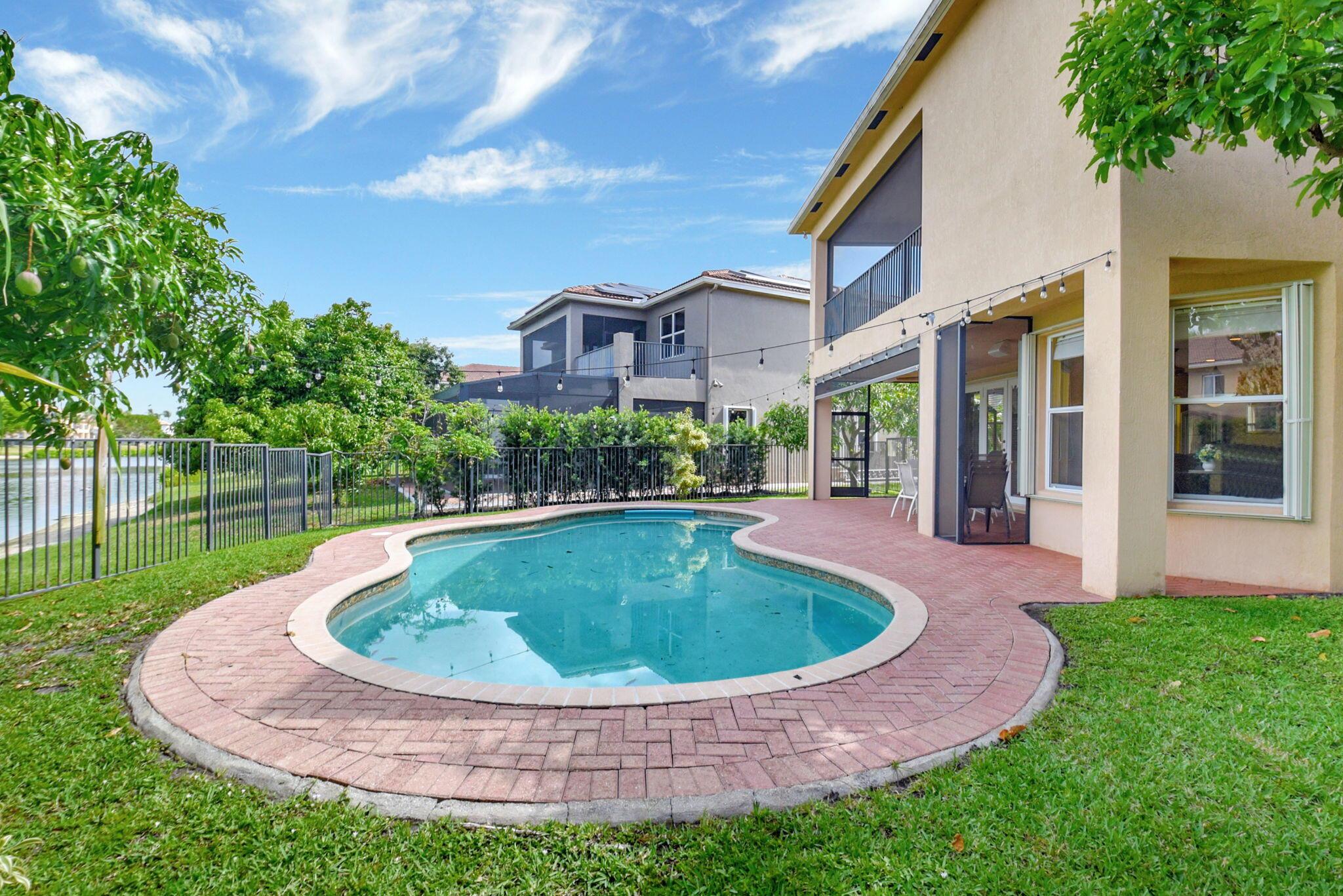 8841 Cobblestone Point Circle