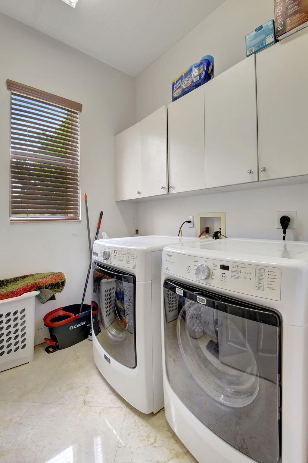 8841 Cobblestone Point Circle