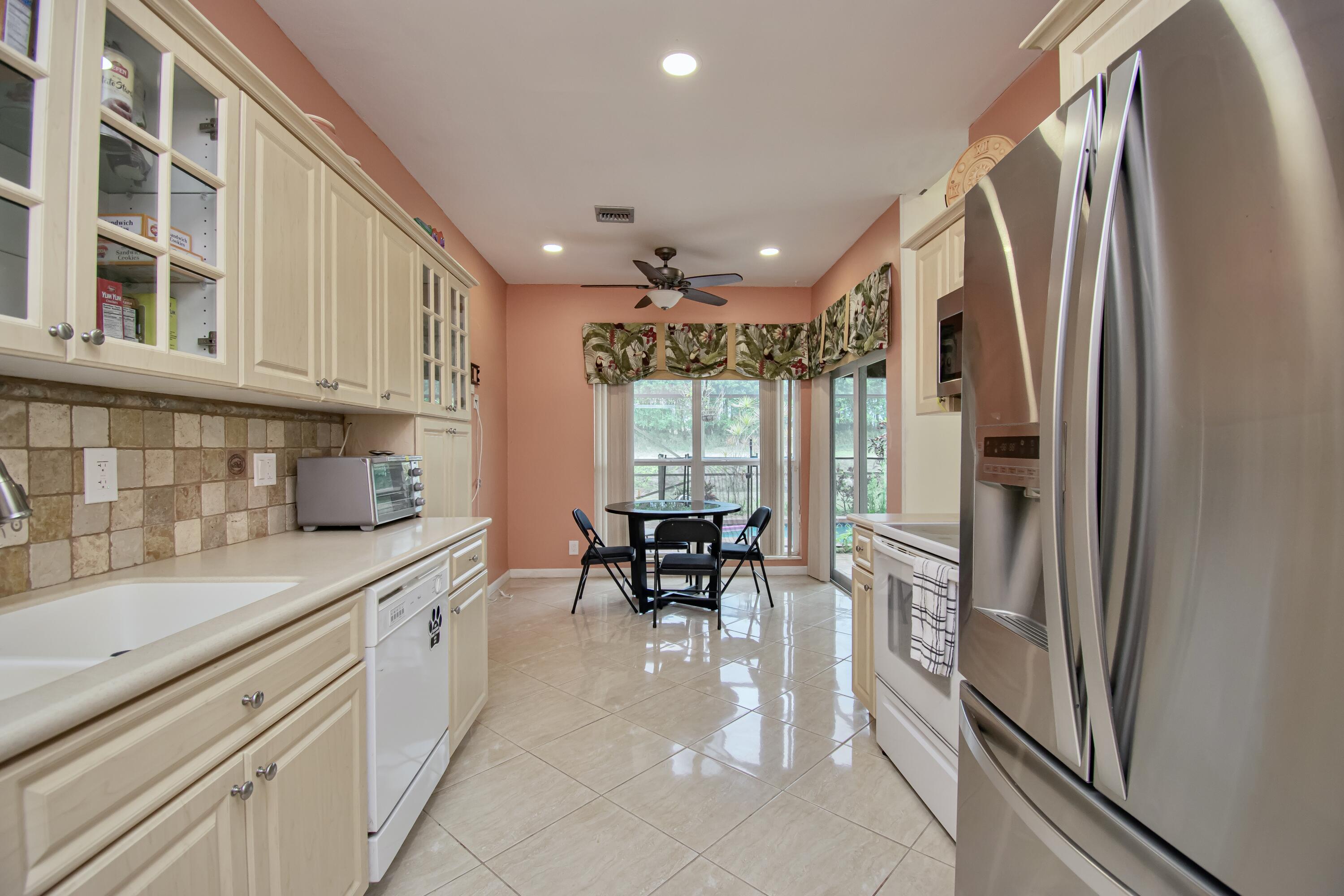 7811 Villa Nova Drive