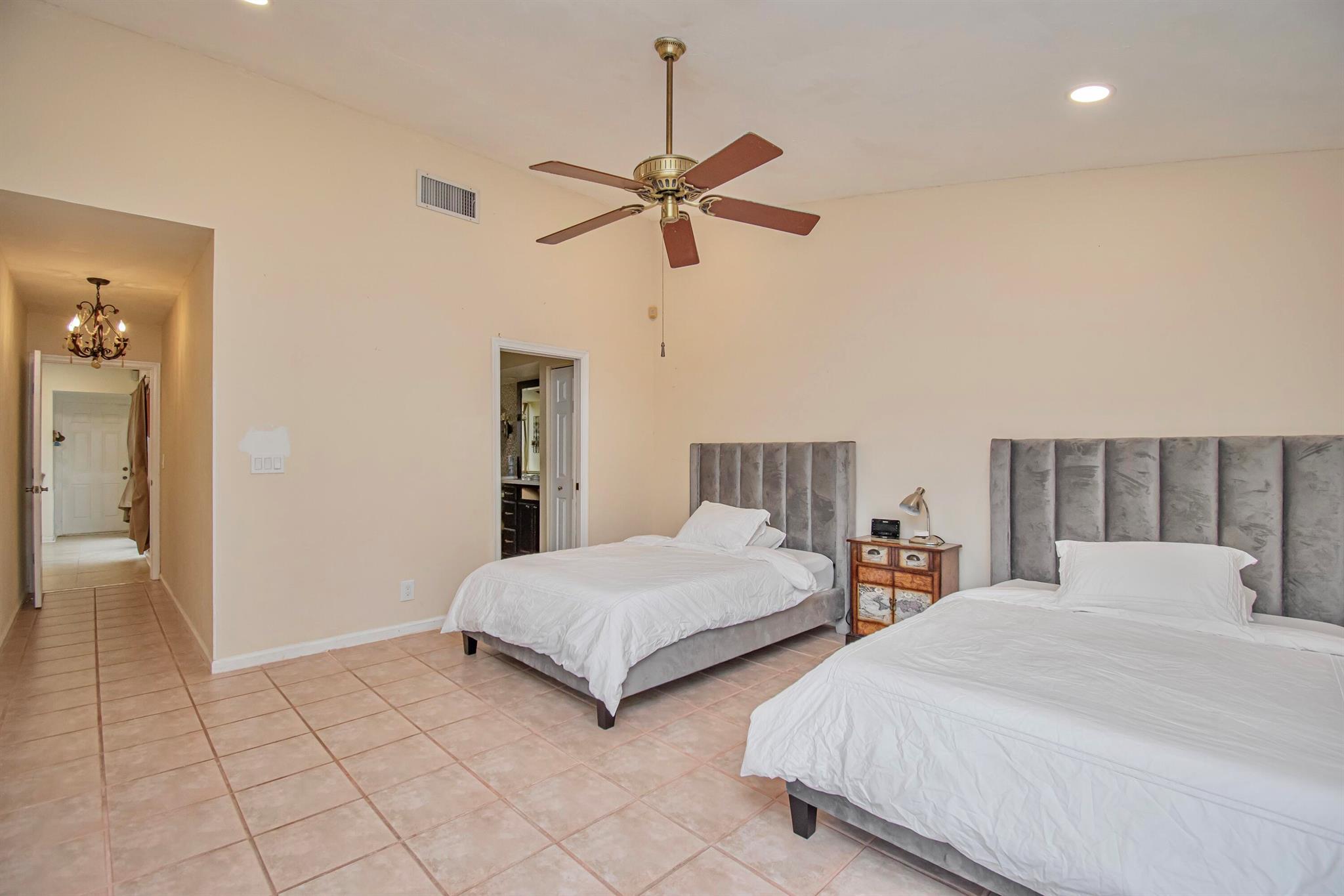 7811 Villa Nova Drive