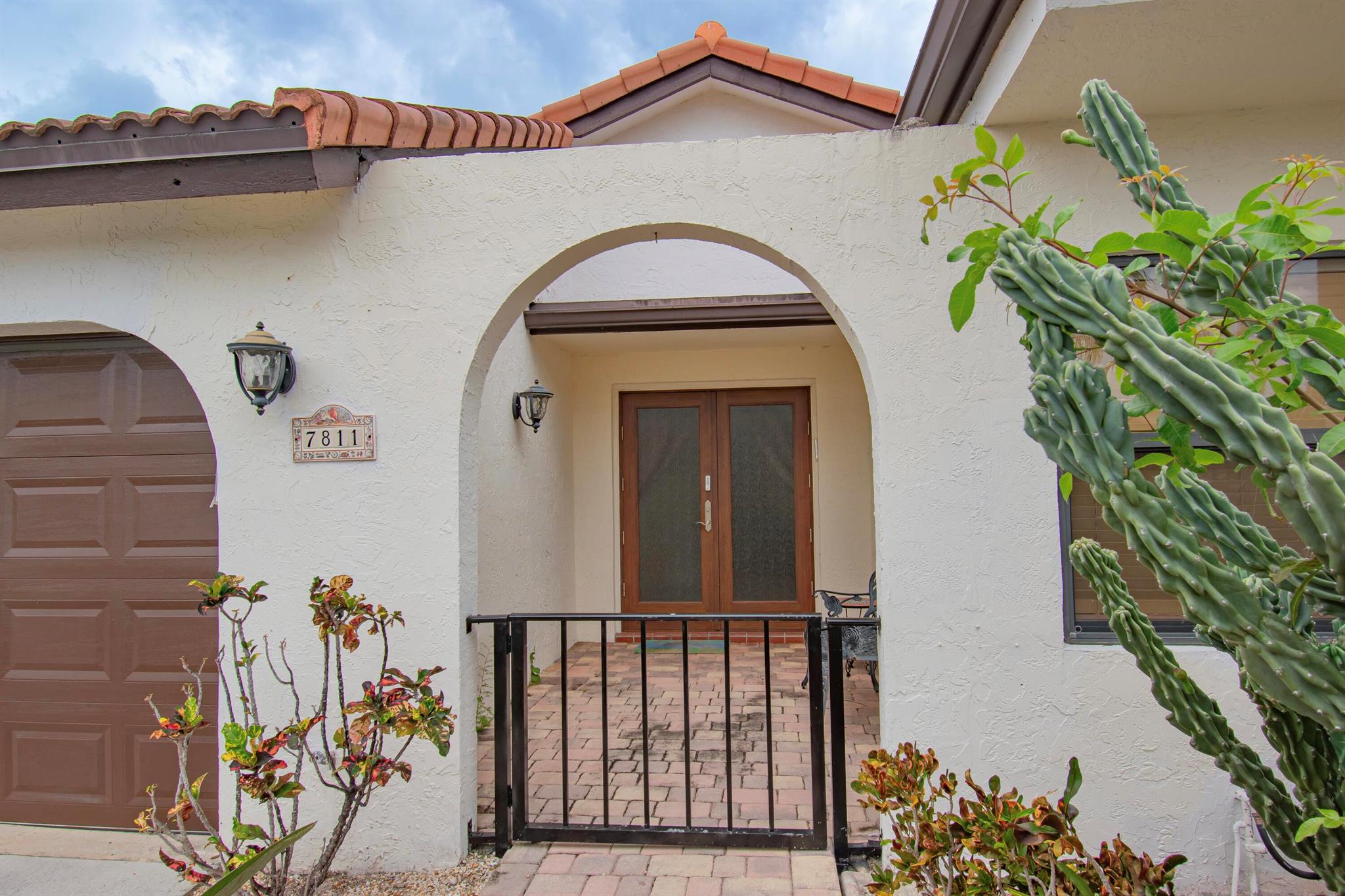 7811 Villa Nova Drive