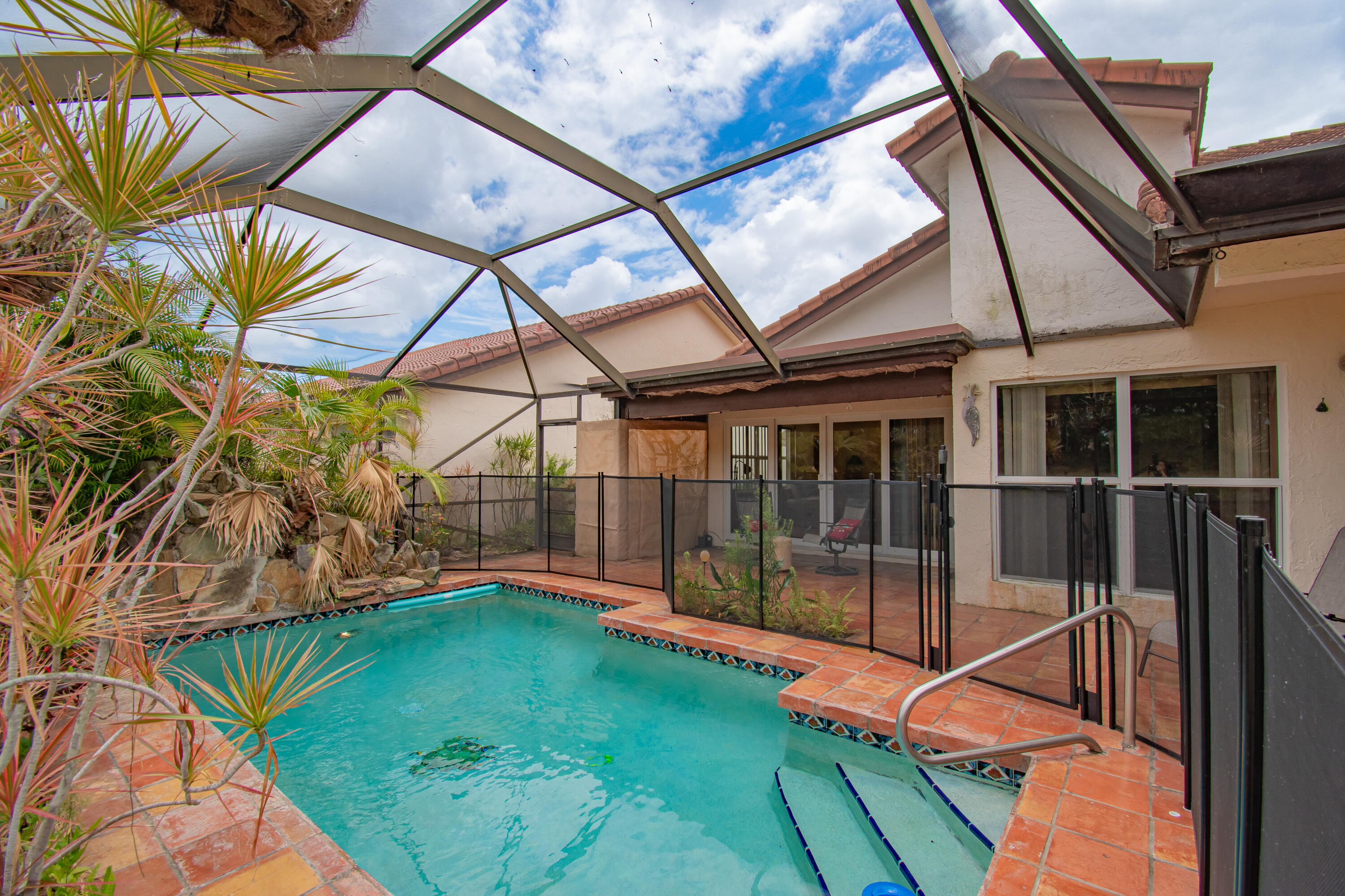 7811 Villa Nova Drive