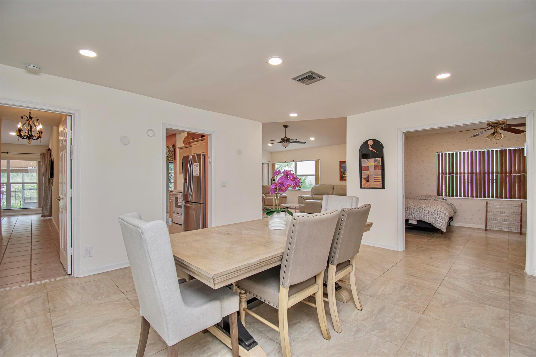 7811 Villa Nova Drive