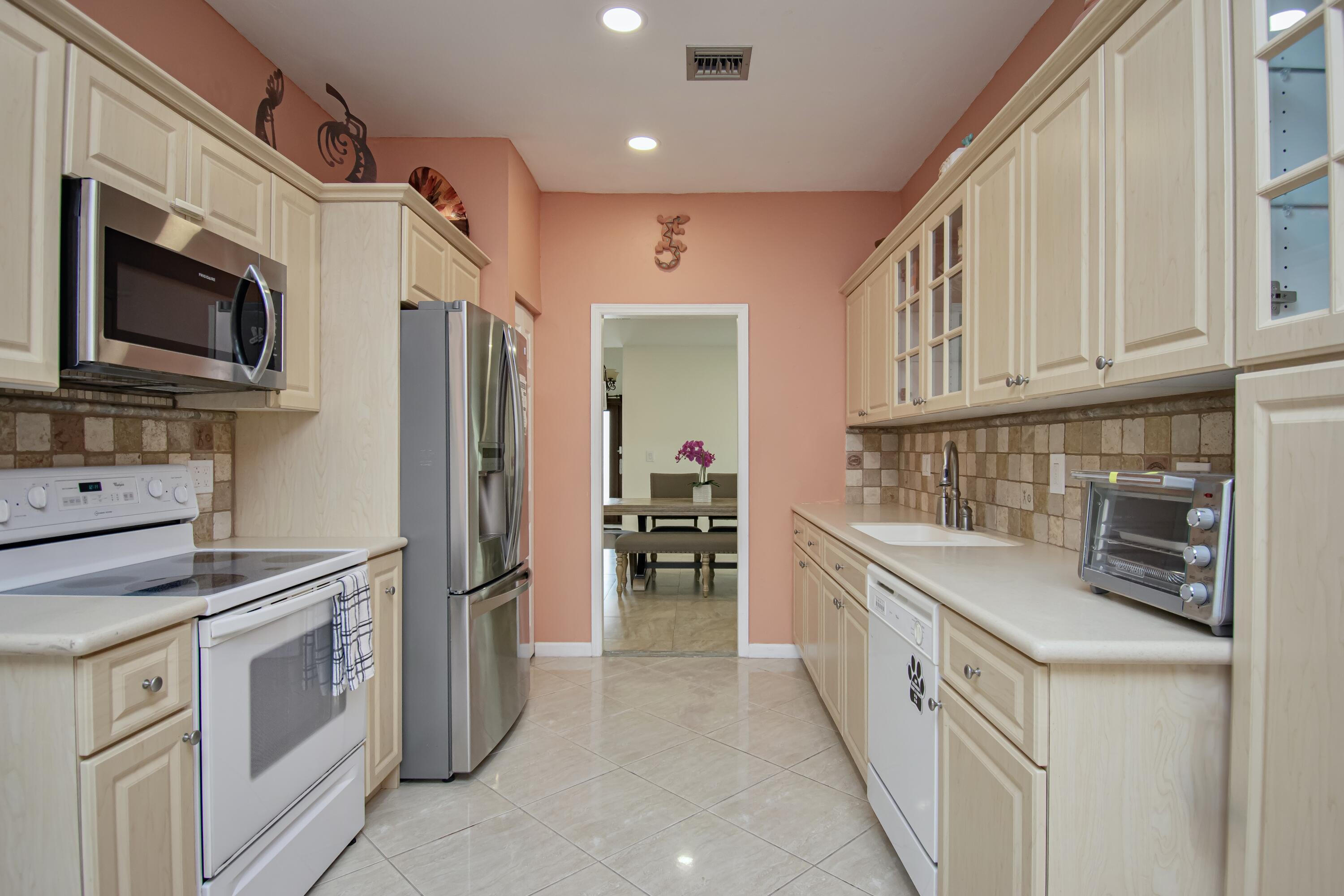 7811 Villa Nova Drive