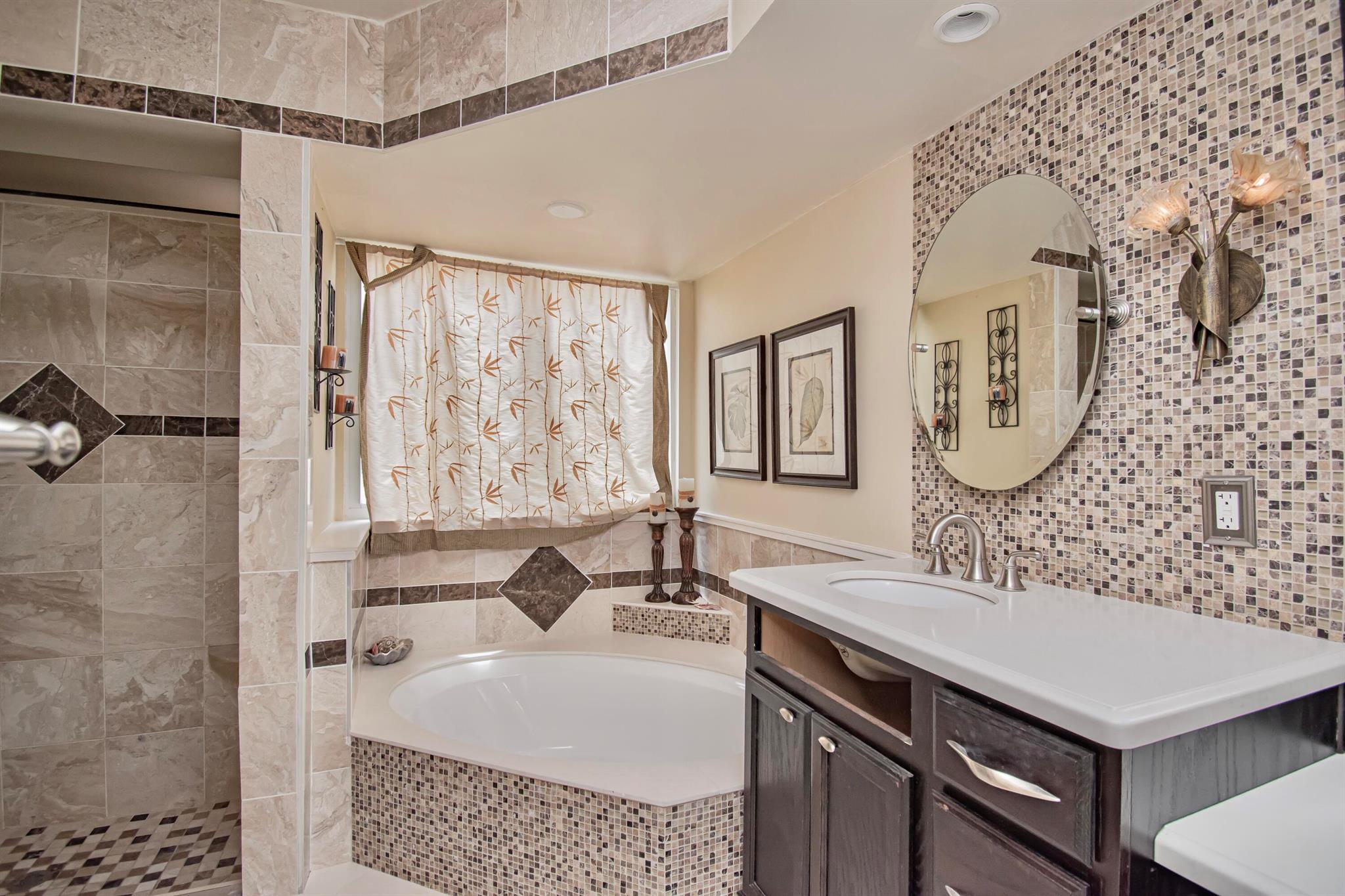 7811 Villa Nova Drive