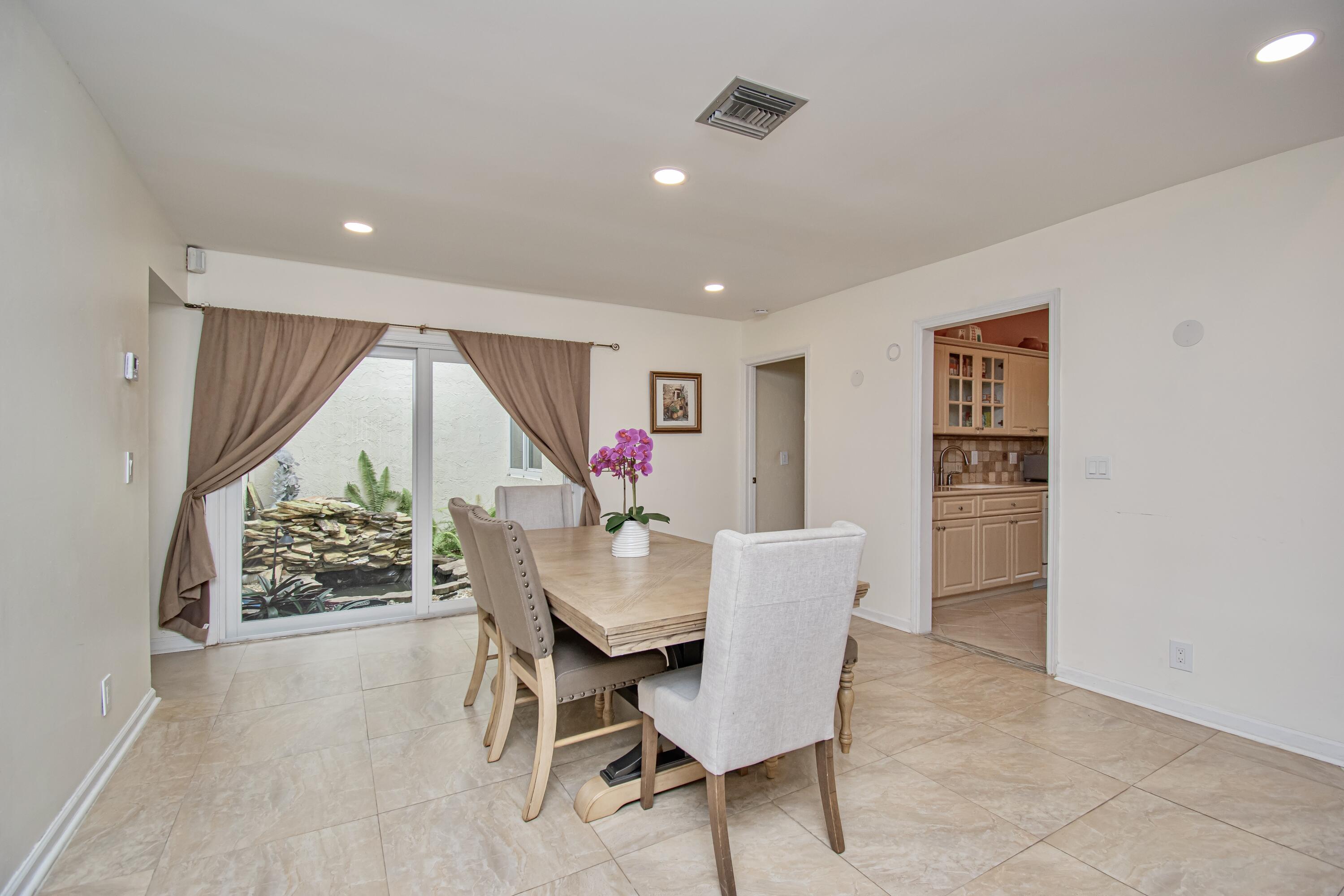 7811 Villa Nova Drive