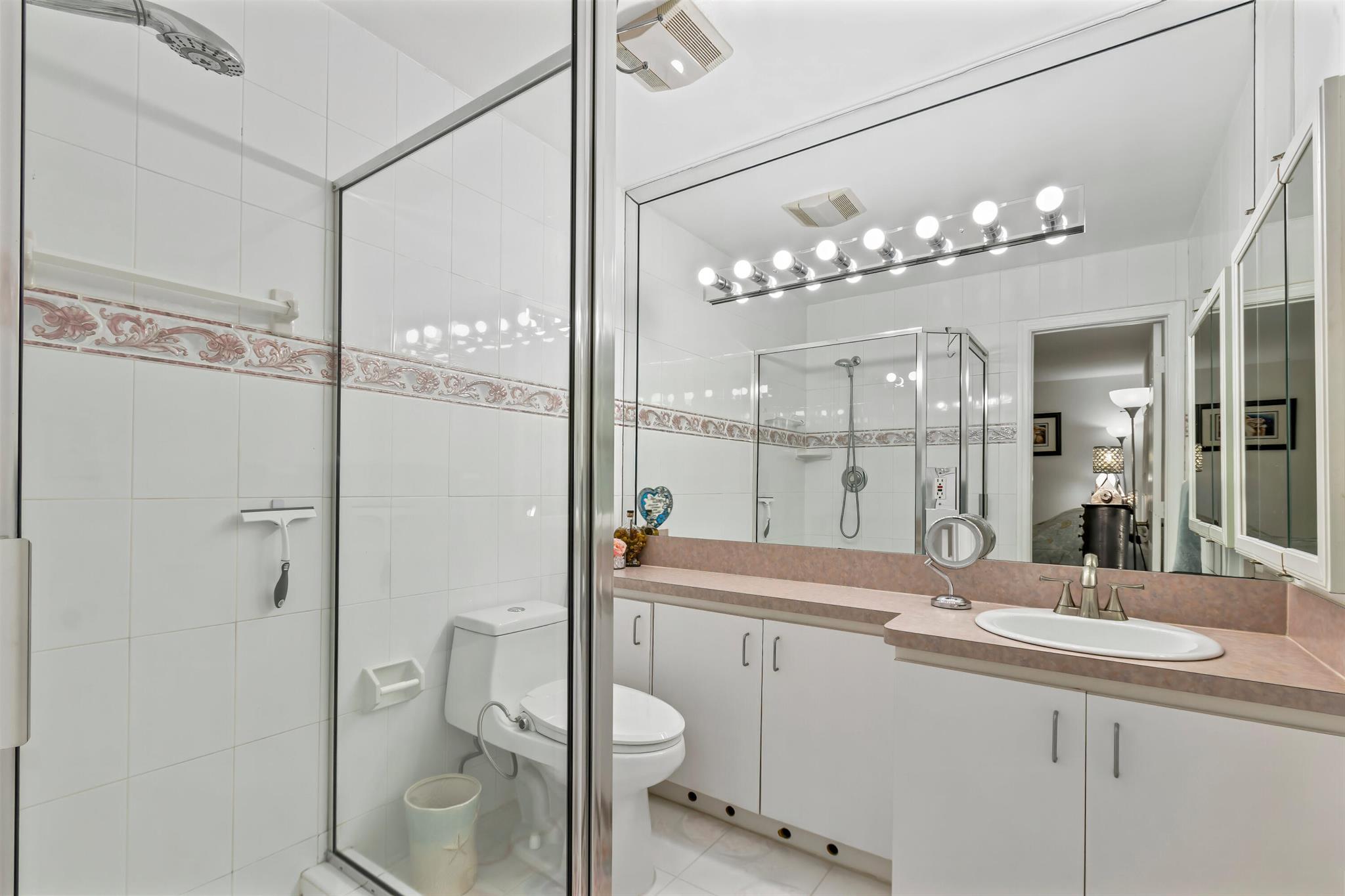 1198 Hillsboro Mile 122