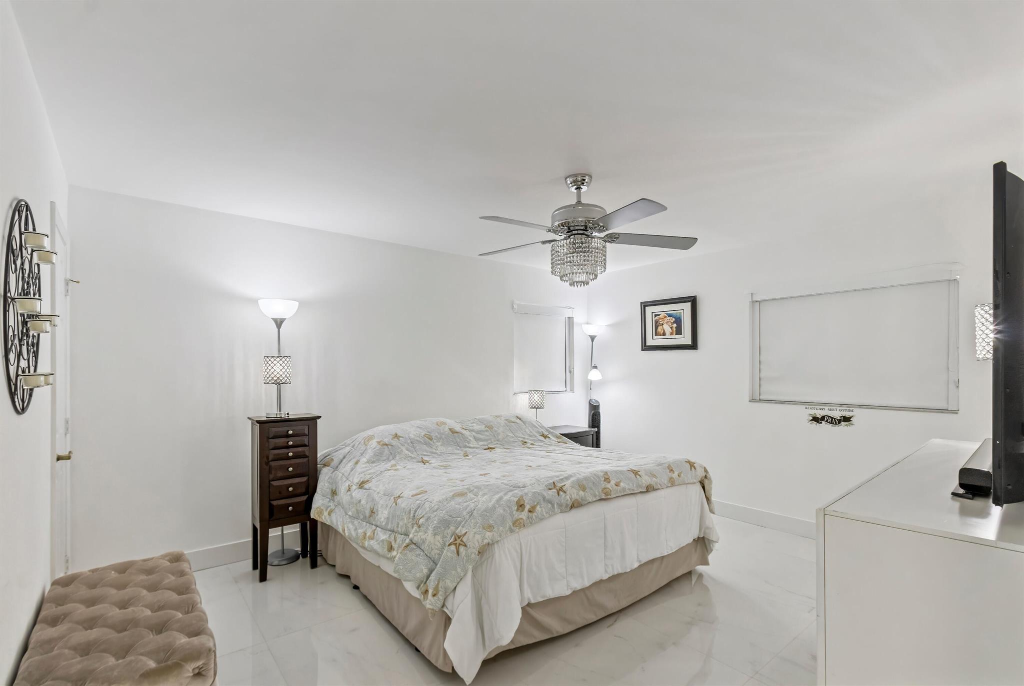 1198 Hillsboro Mile 122