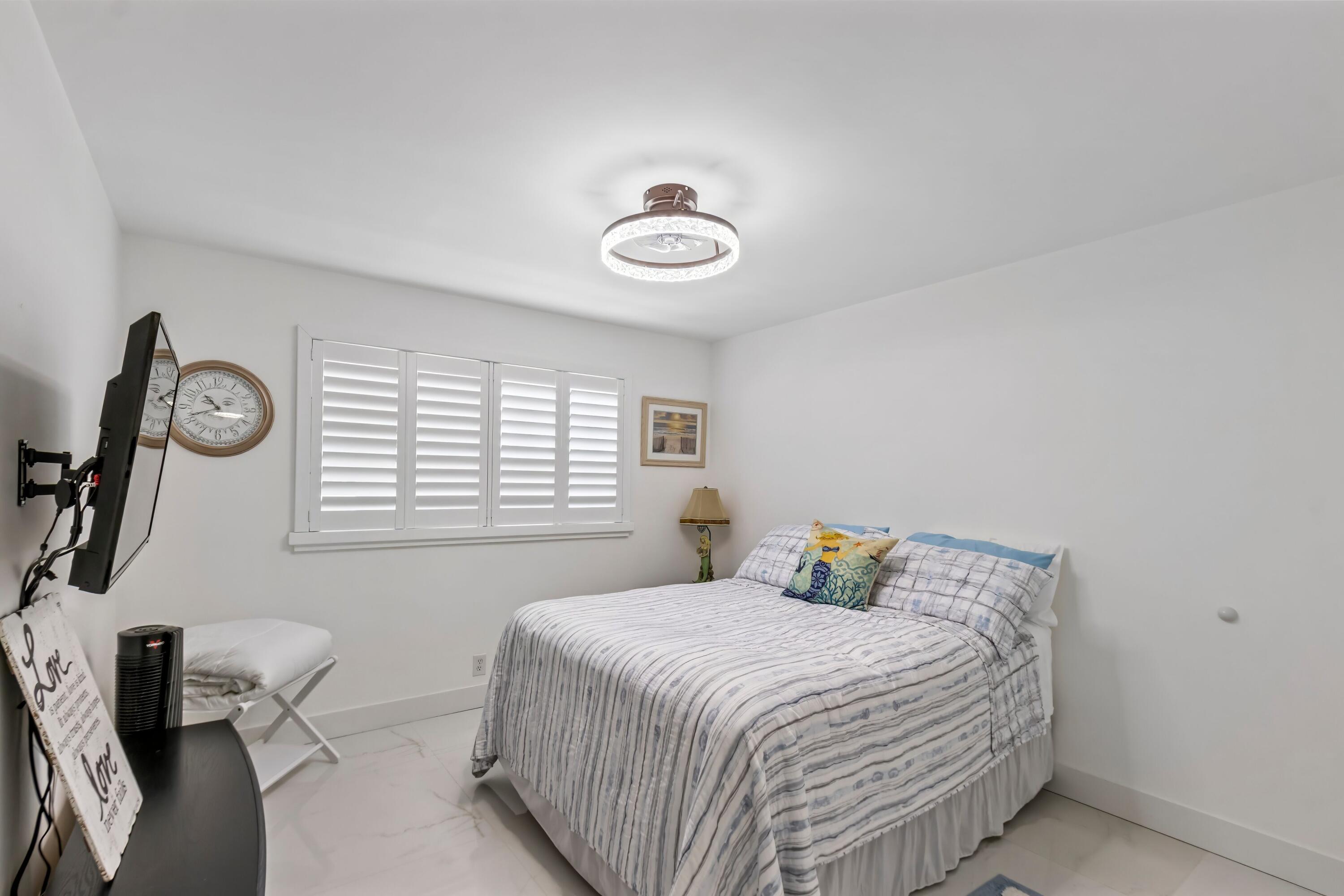 1198 Hillsboro Mile 122