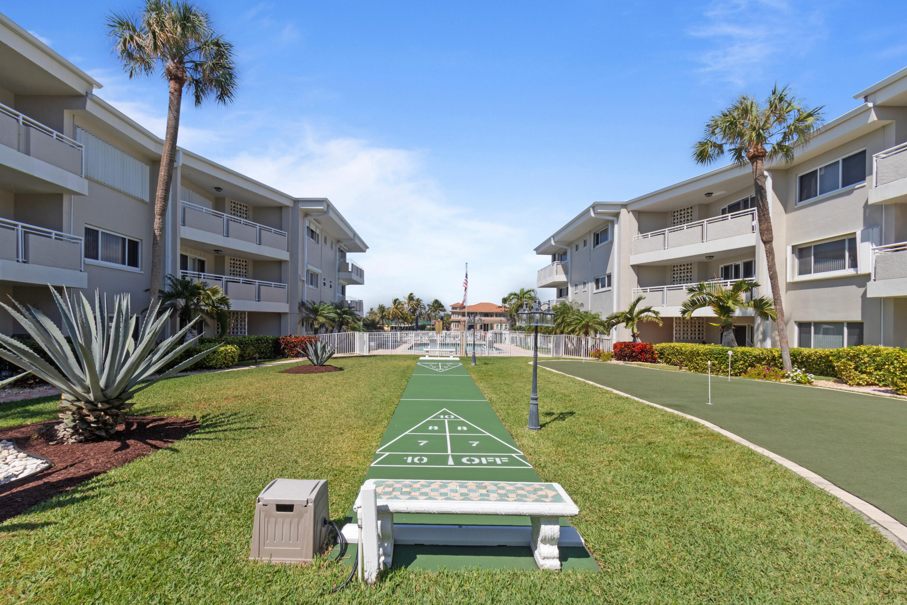 1198 Hillsboro Mile 122