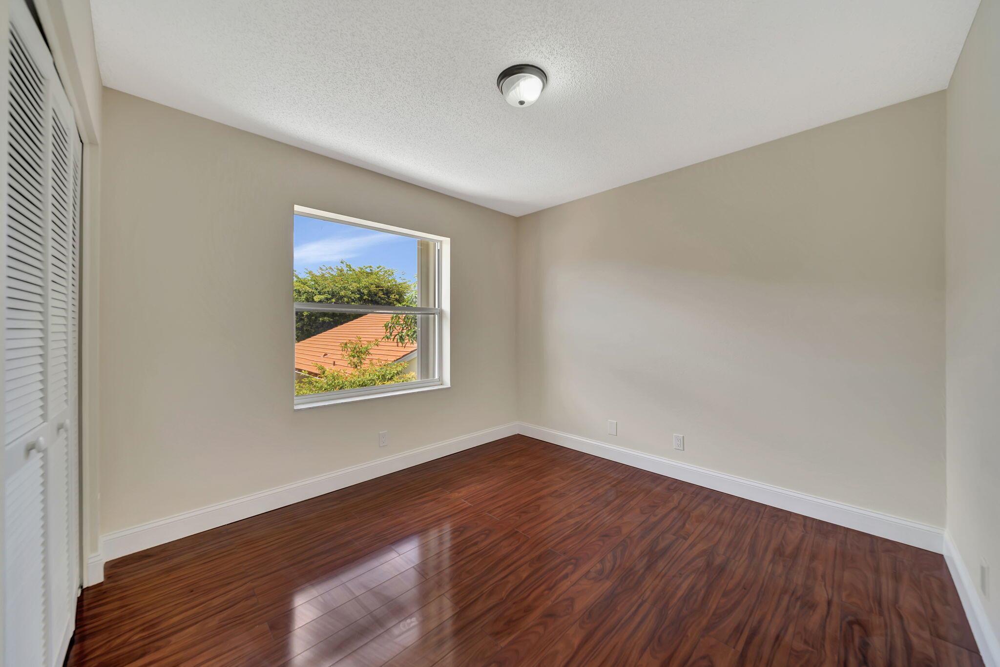 10572 Lake Jasmine Drive