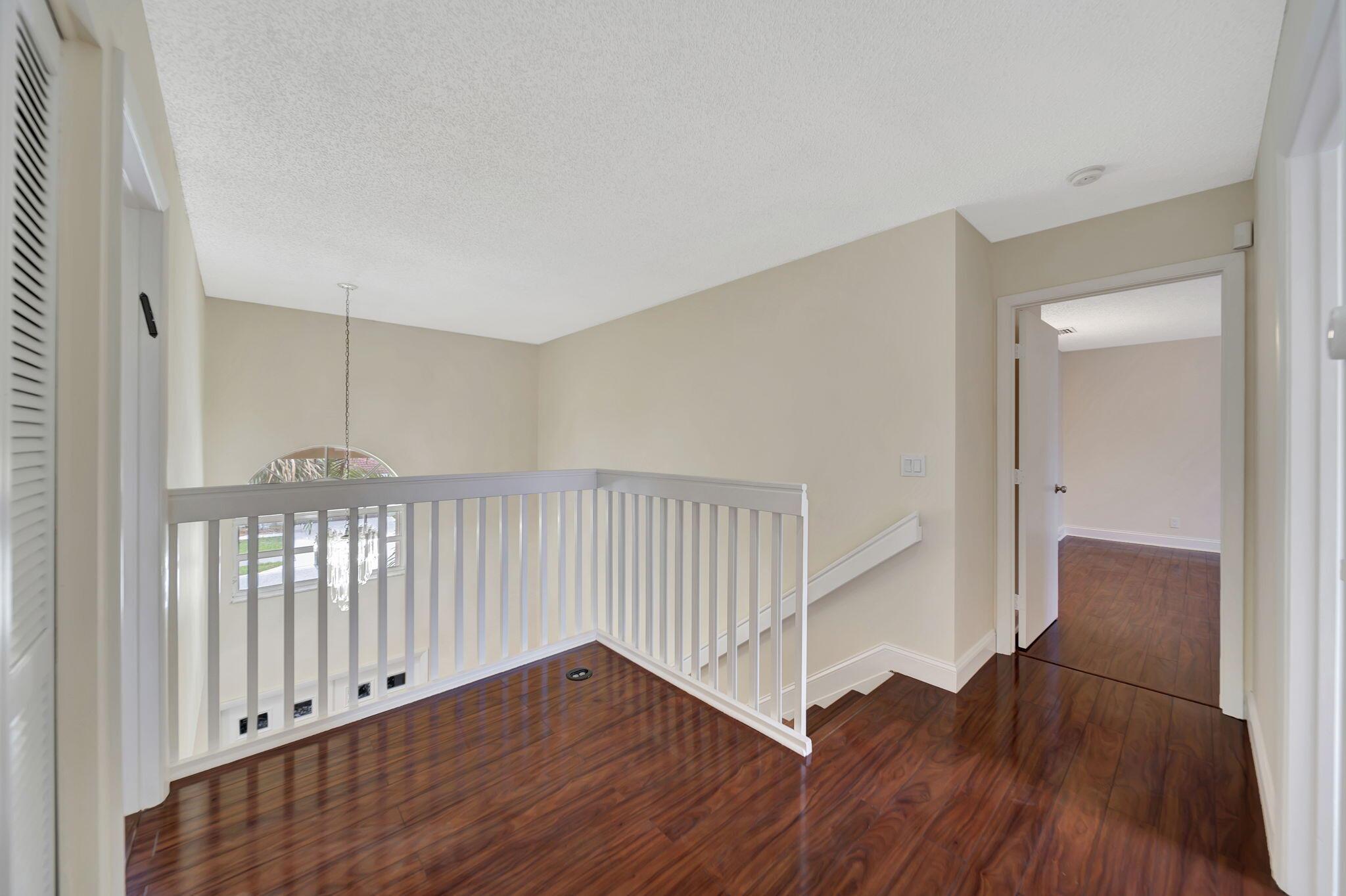 10572 Lake Jasmine Drive