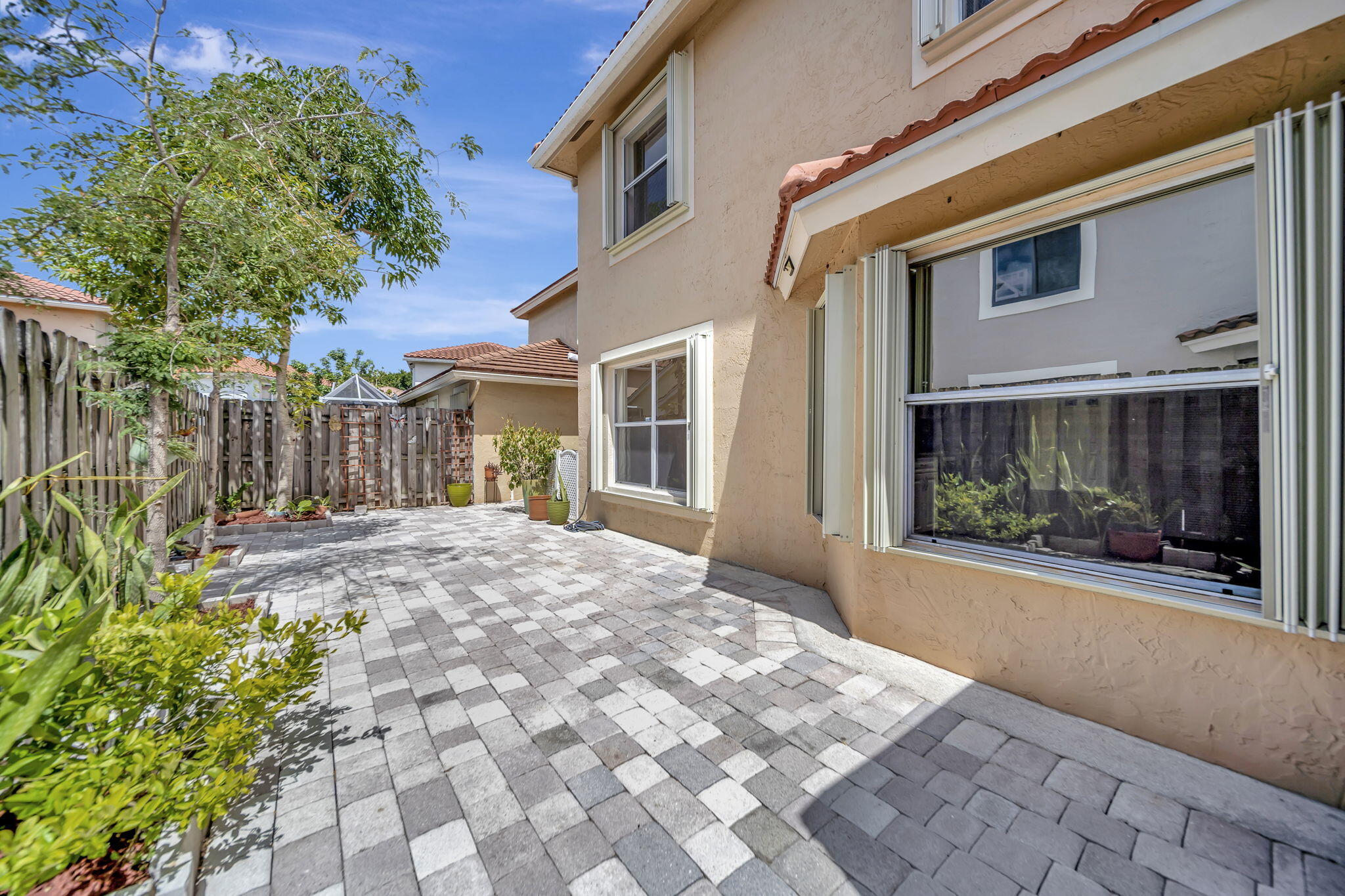 10572 Lake Jasmine Drive