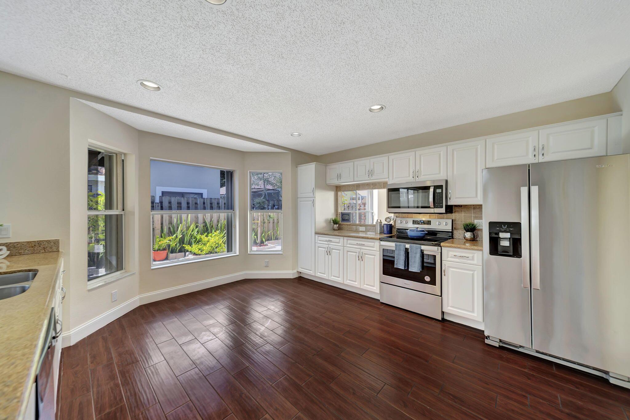 10572 Lake Jasmine Drive