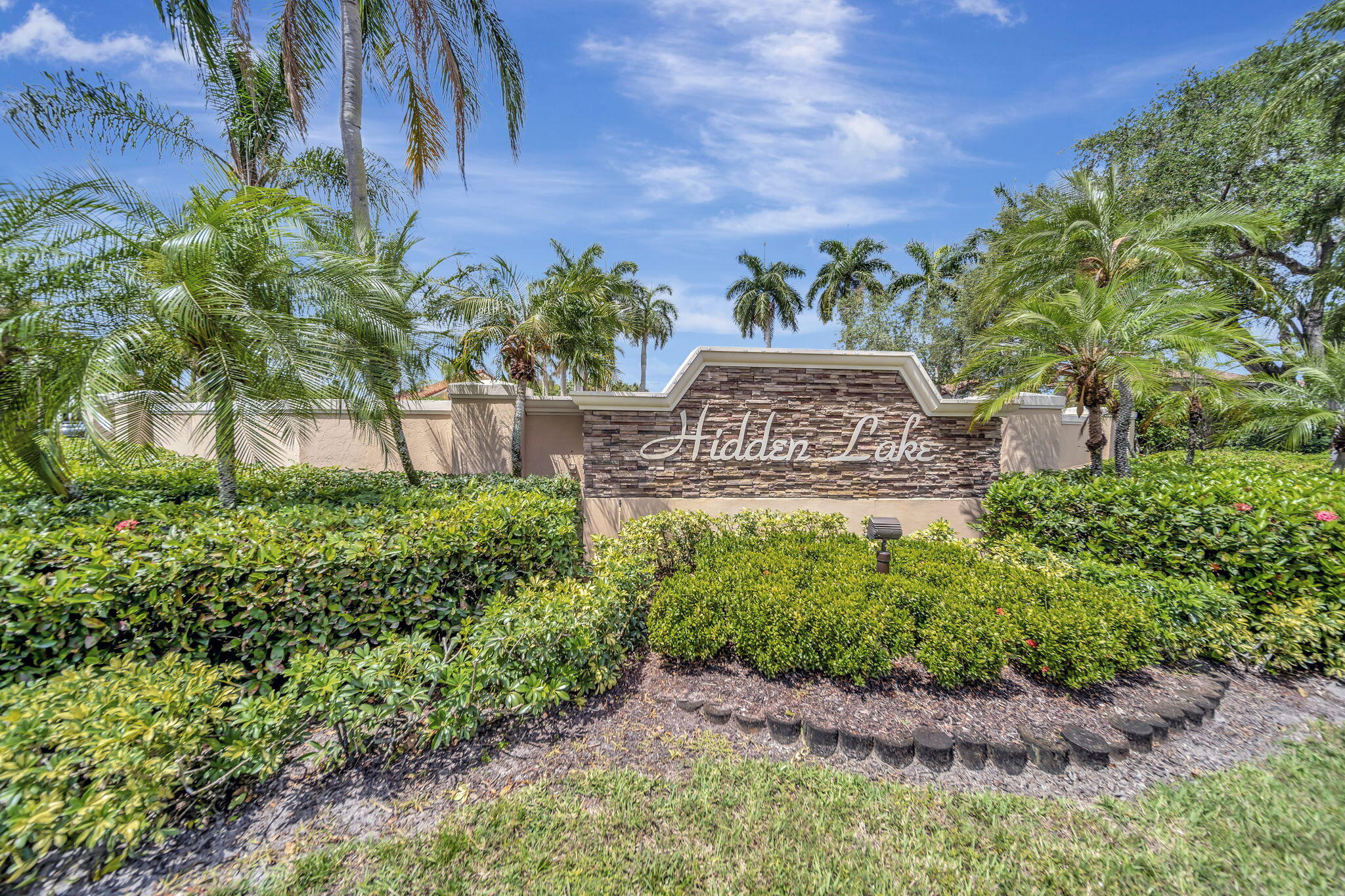 10572 Lake Jasmine Drive