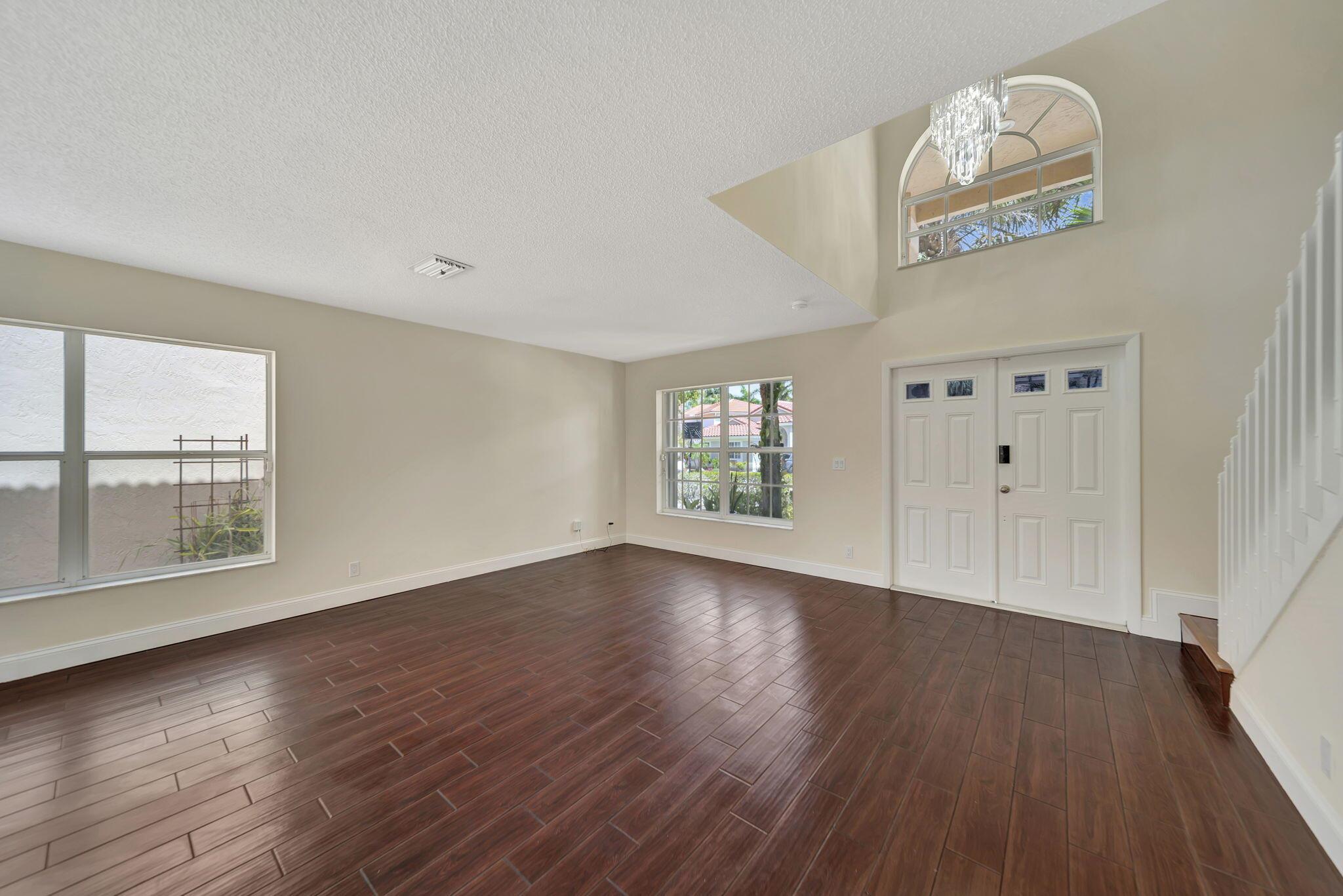 10572 Lake Jasmine Drive