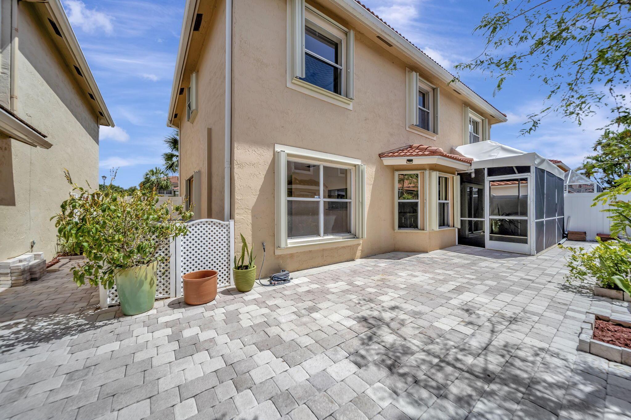 10572 Lake Jasmine Drive