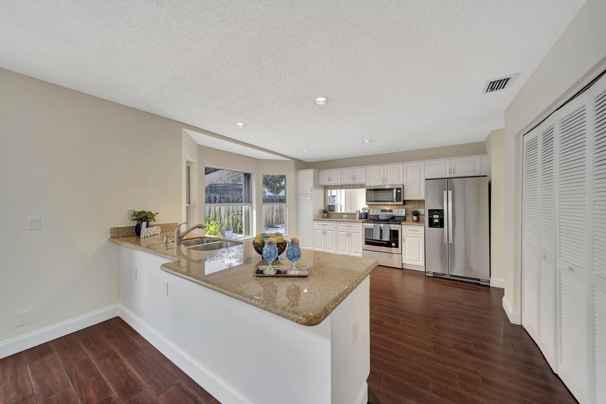 10572 Lake Jasmine Drive