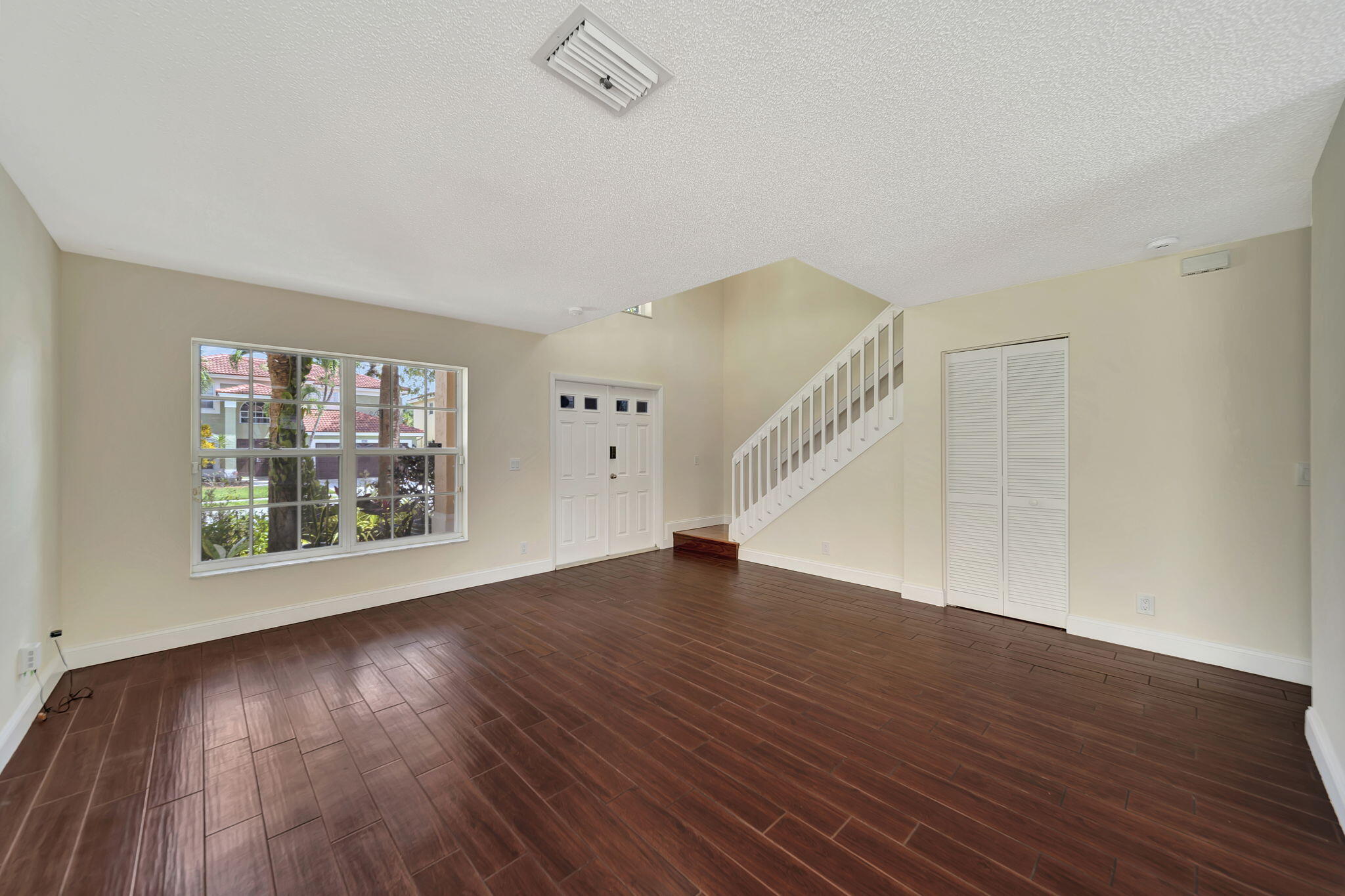 10572 Lake Jasmine Drive