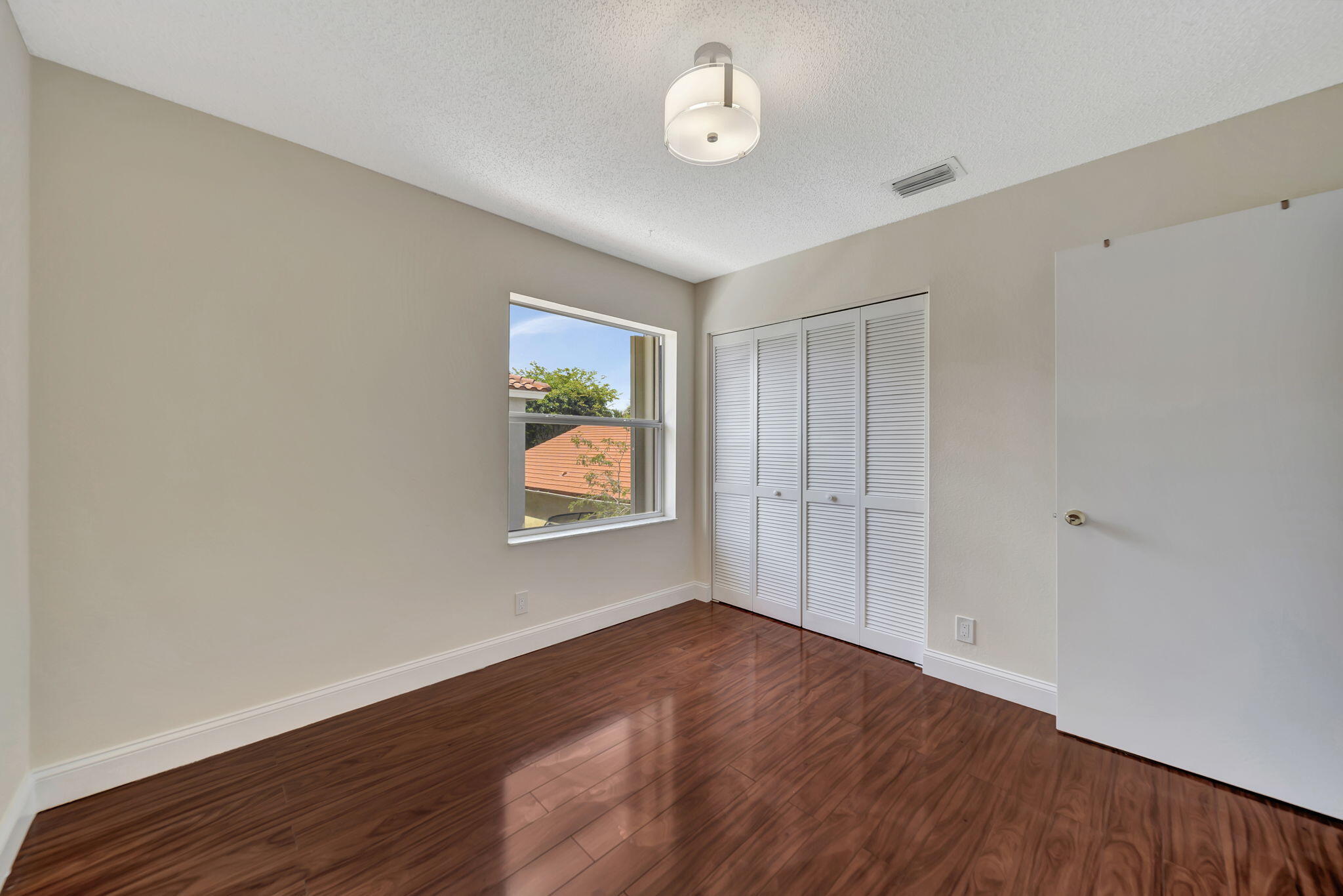 10572 Lake Jasmine Drive