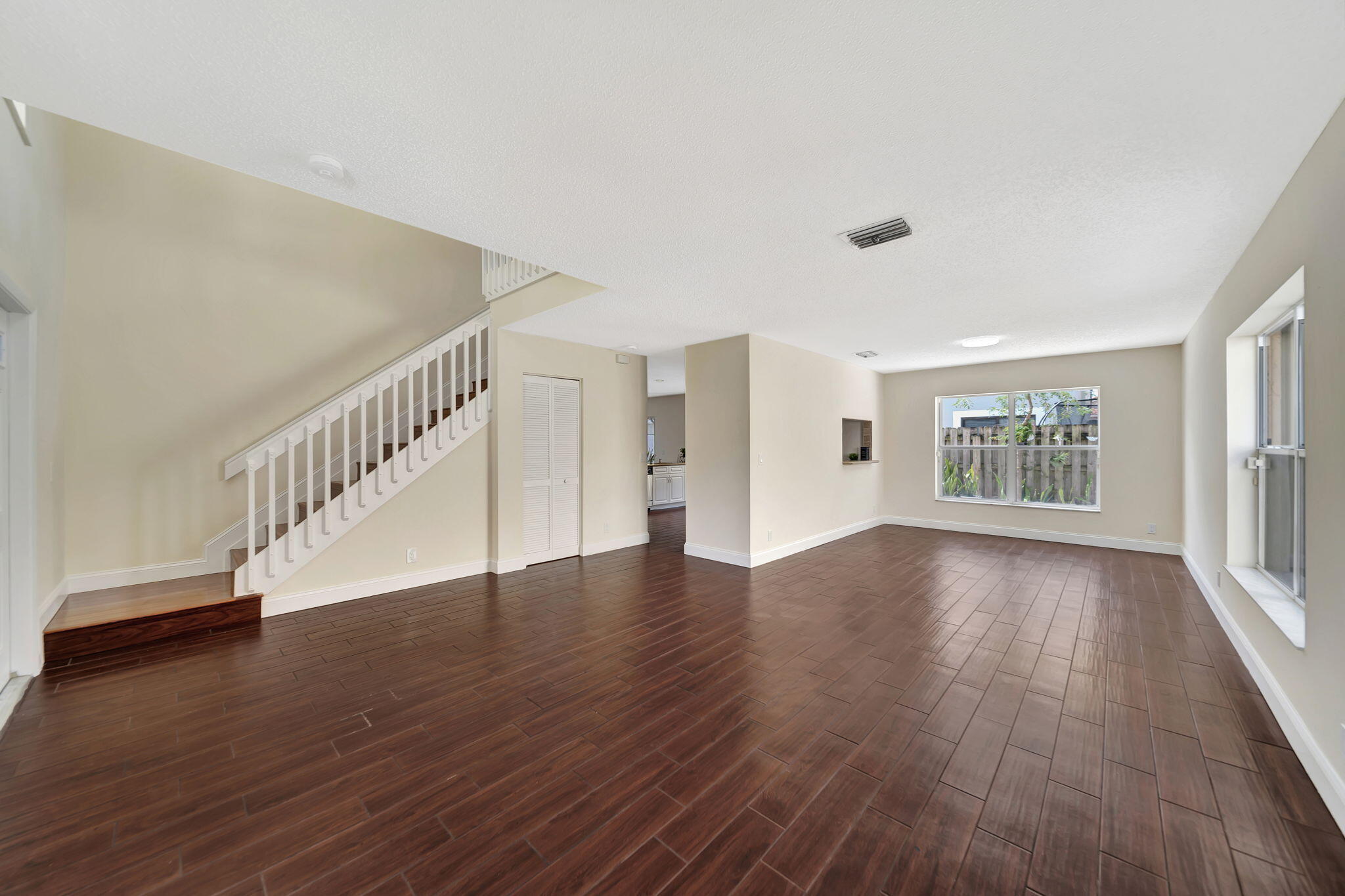 10572 Lake Jasmine Drive