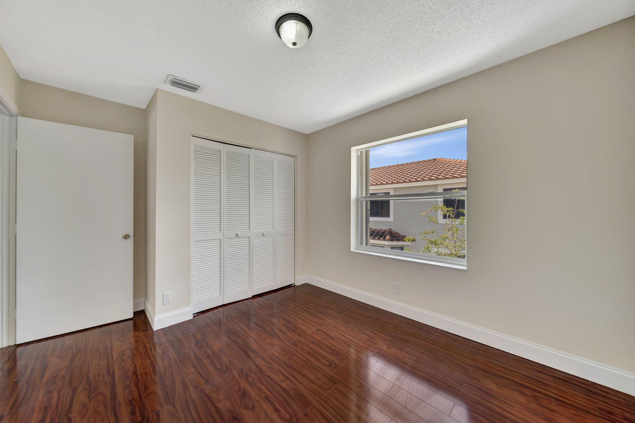 10572 Lake Jasmine Drive