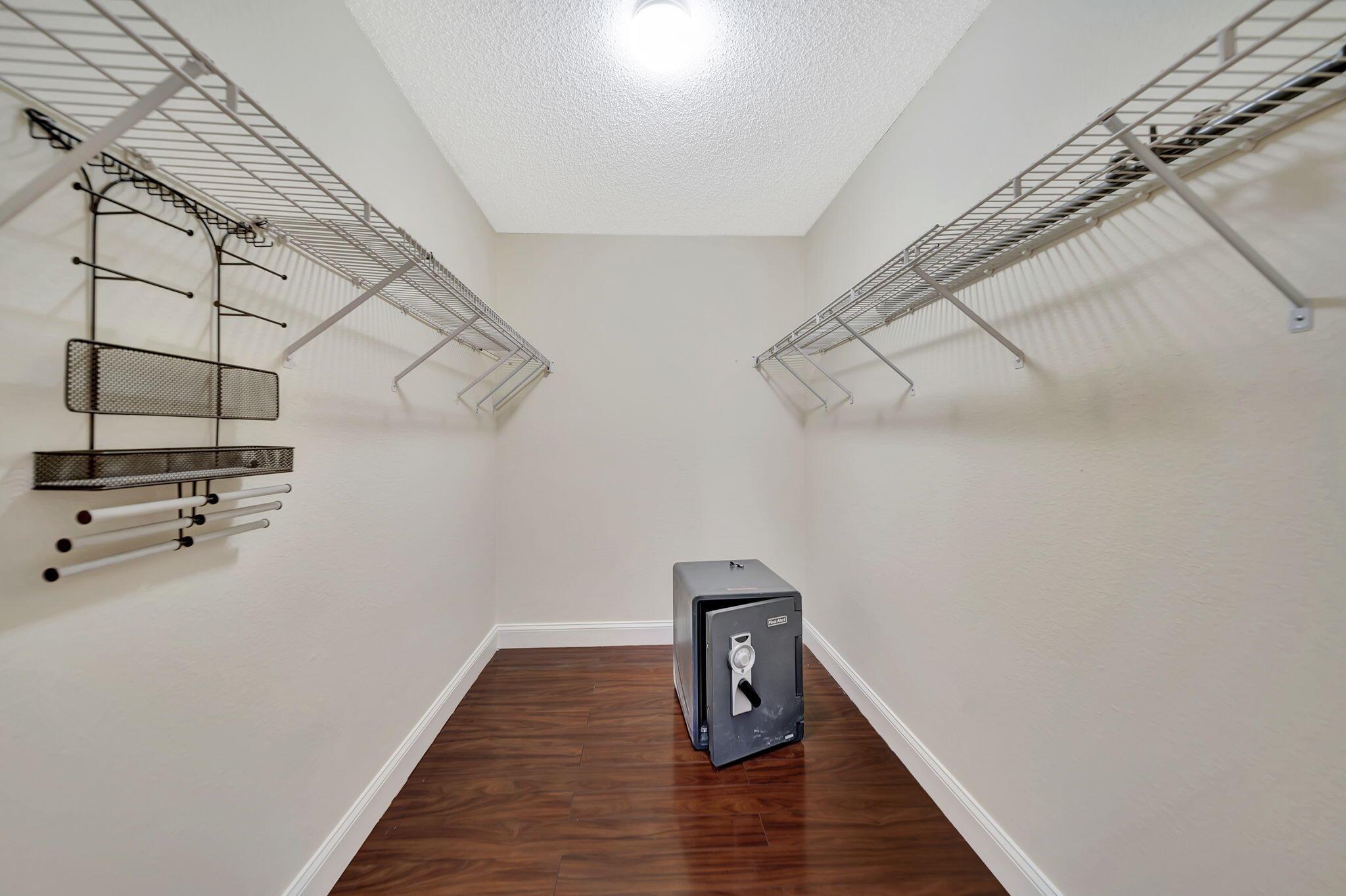 10572 Lake Jasmine Drive